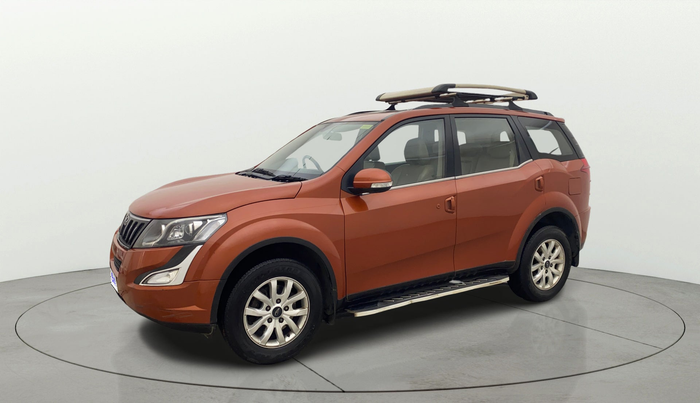 2017 Mahindra XUV500 W10, Diesel, Manual, 99,576 km, Left Front Diagonal
