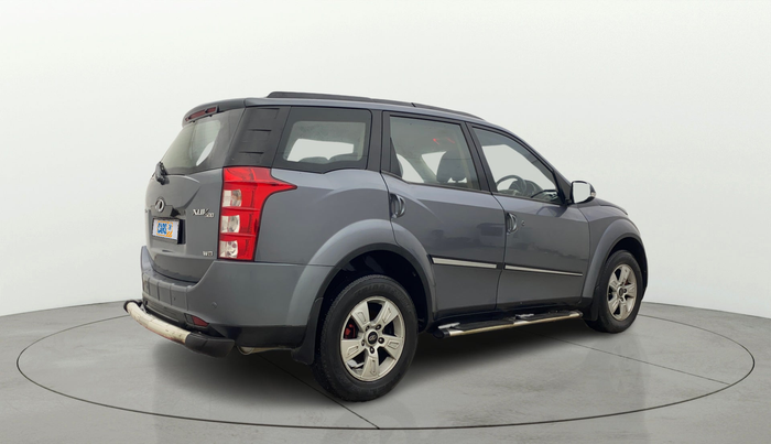 2015 Mahindra XUV500 W6, Diesel, Manual, 1,08,852 km, Right Back Diagonal