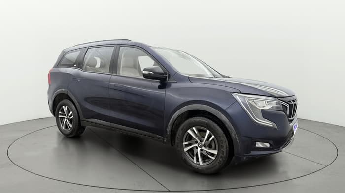 2022 Mahindra XUV700 AX 5 P MT 5 STR, Petrol, Manual, 66,297 km, Right Front Diagonal