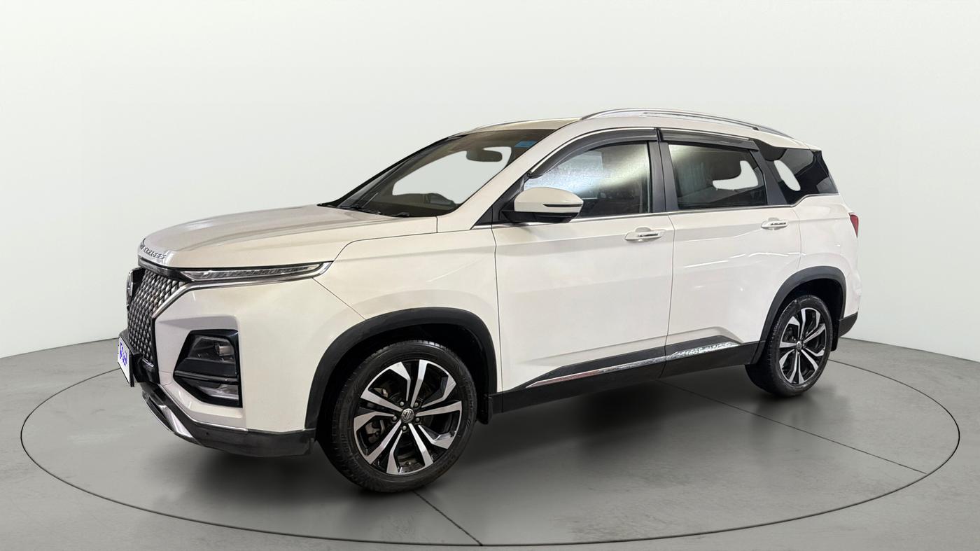 2023 MG HECTOR PLUS SHARP PRO 1.5 PETROL TURBO CVT 6 STR, Petrol, Automatic, 43,197 km, Left Front Diagonal
