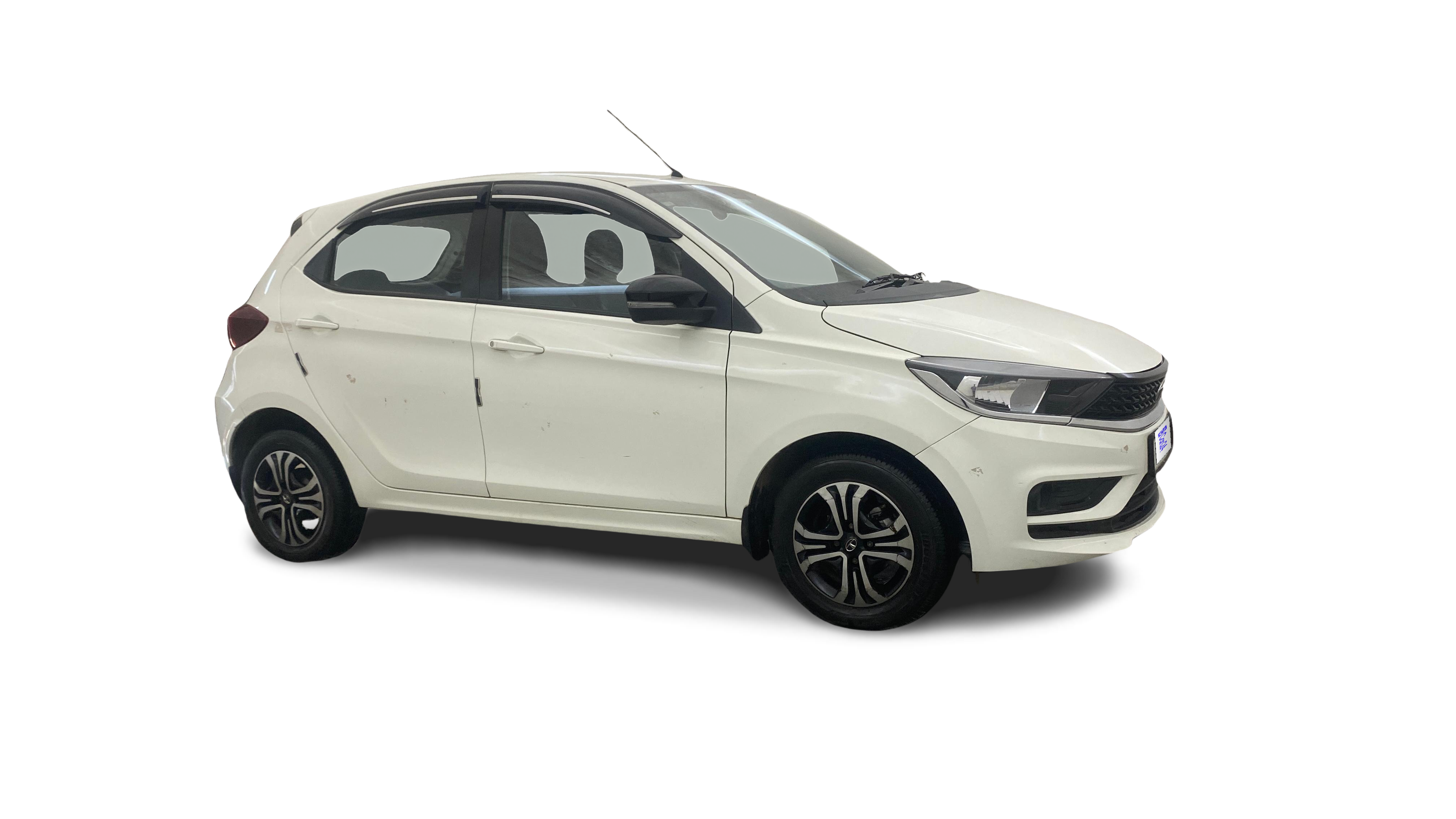 2022 Tata Tiago - Hatchback - Petrol - Manual - ₹5.04 lakh