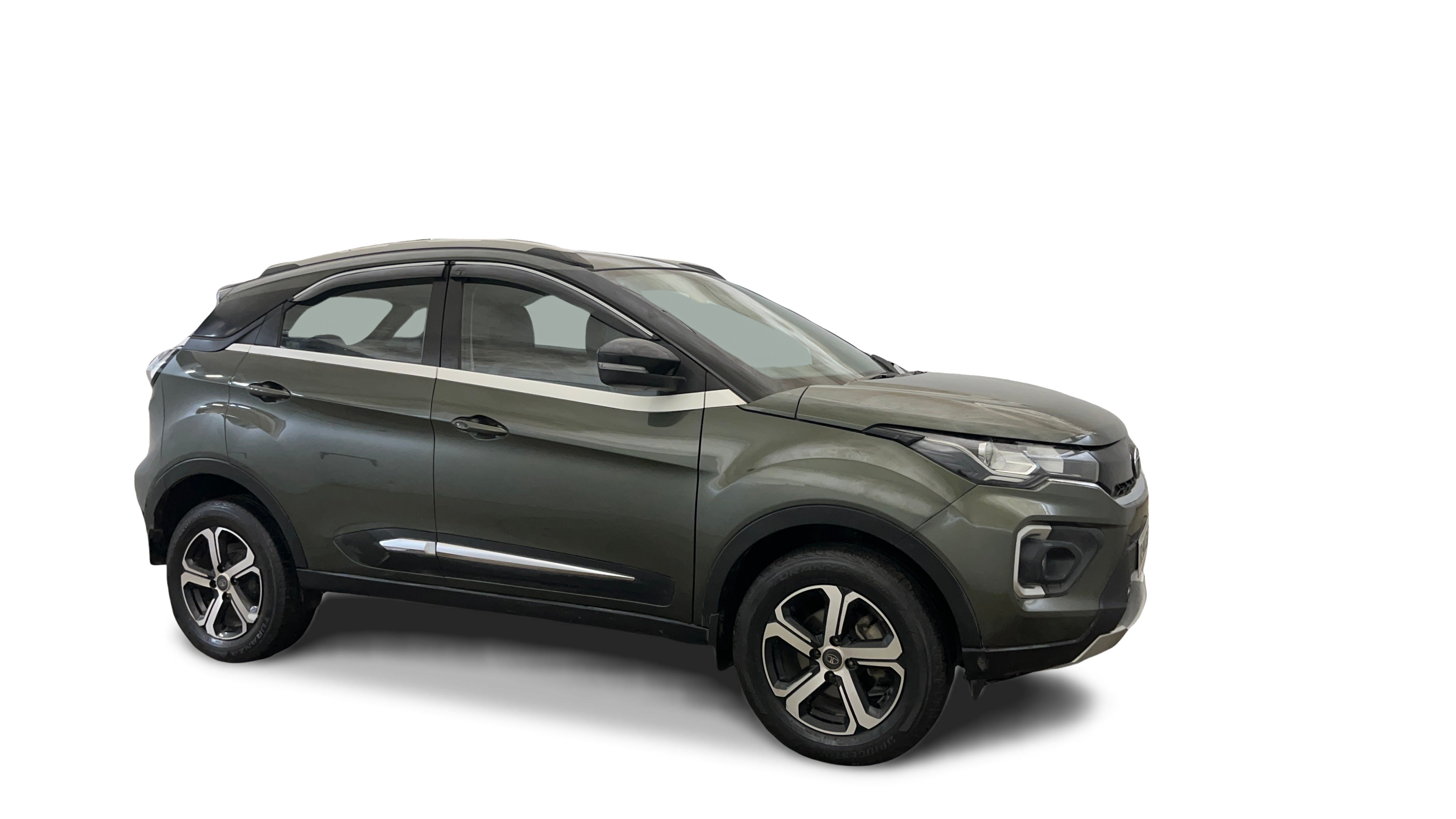 Tata NEXON-img