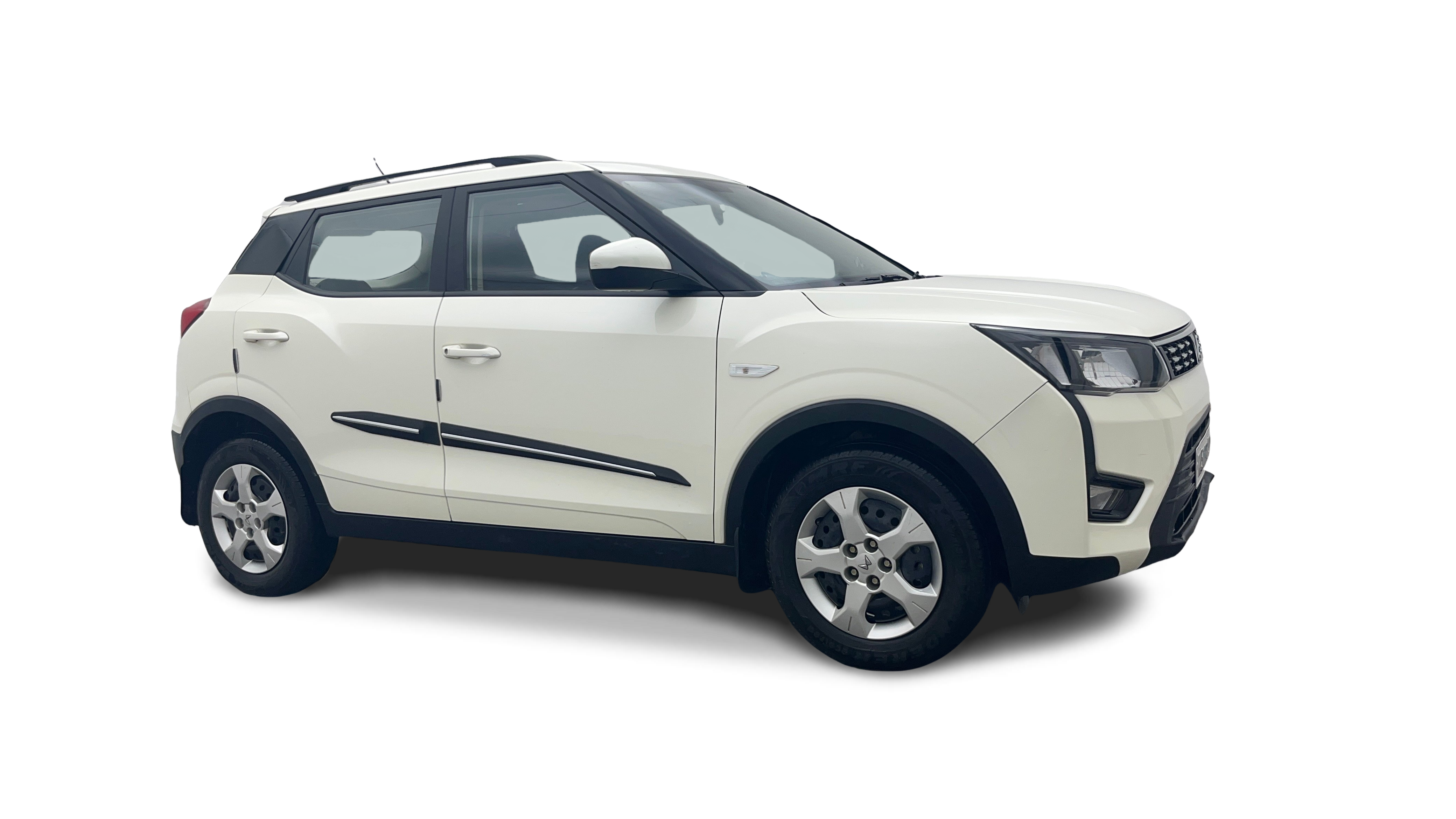2022 Mahindra XUV300 - SUV - Petrol - Manual - ₹7.81 lakh
