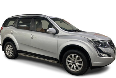 Mahindra XUV500-img