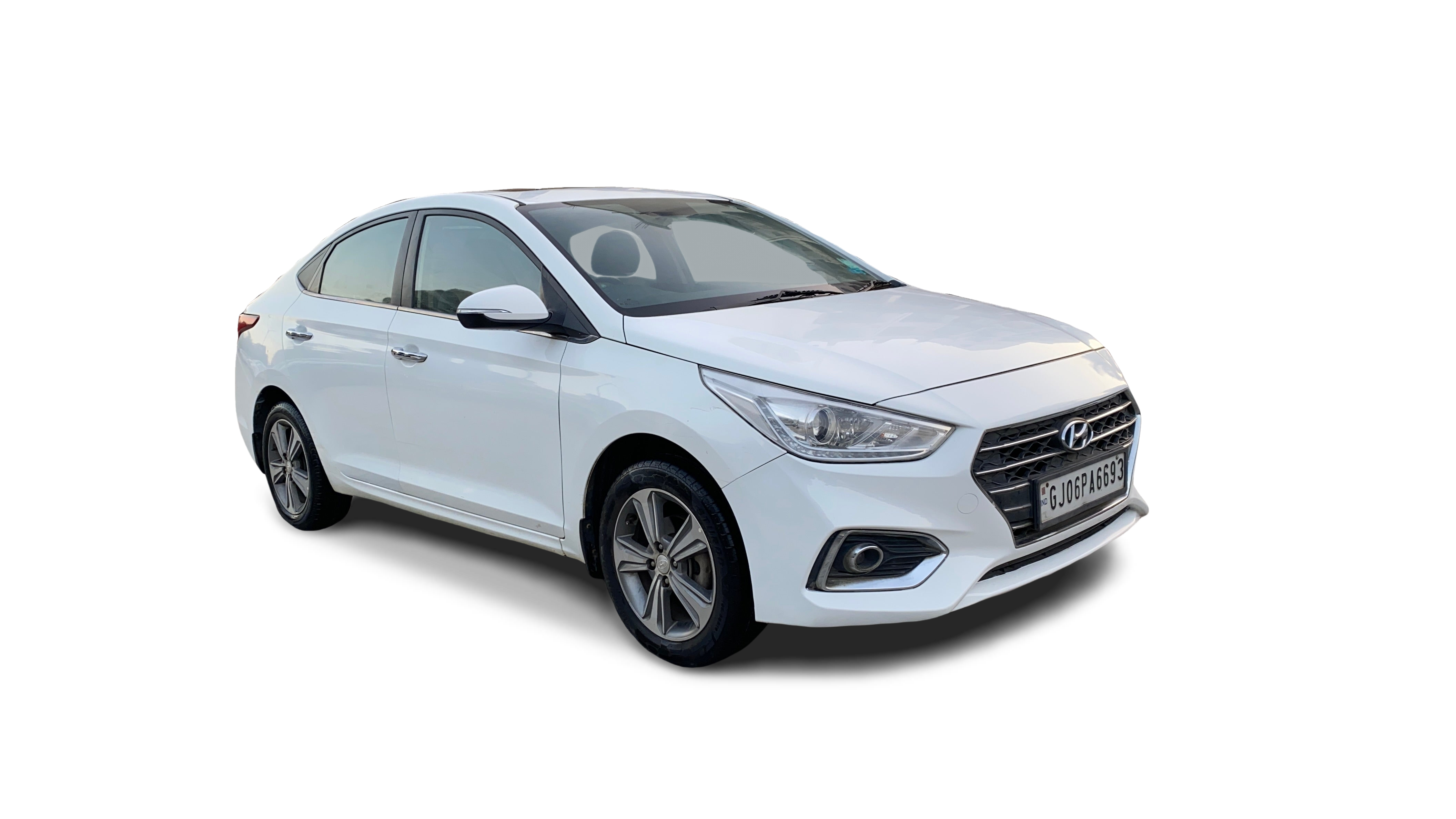 Hyundai Verna-img