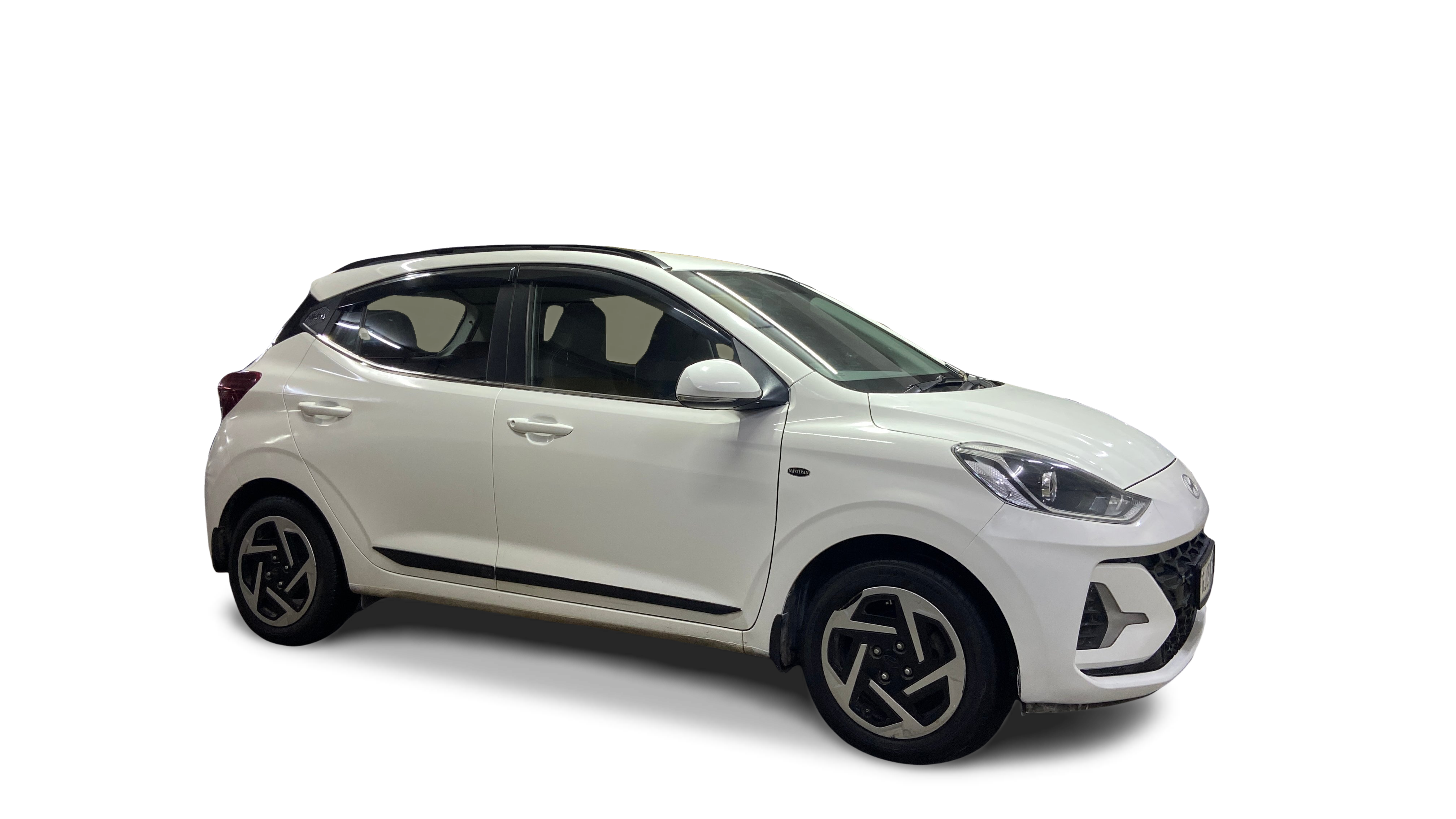 2023 Hyundai GRAND I10 NIOS - Hatchback - Petrol - Manual - ₹5.76 lakh
