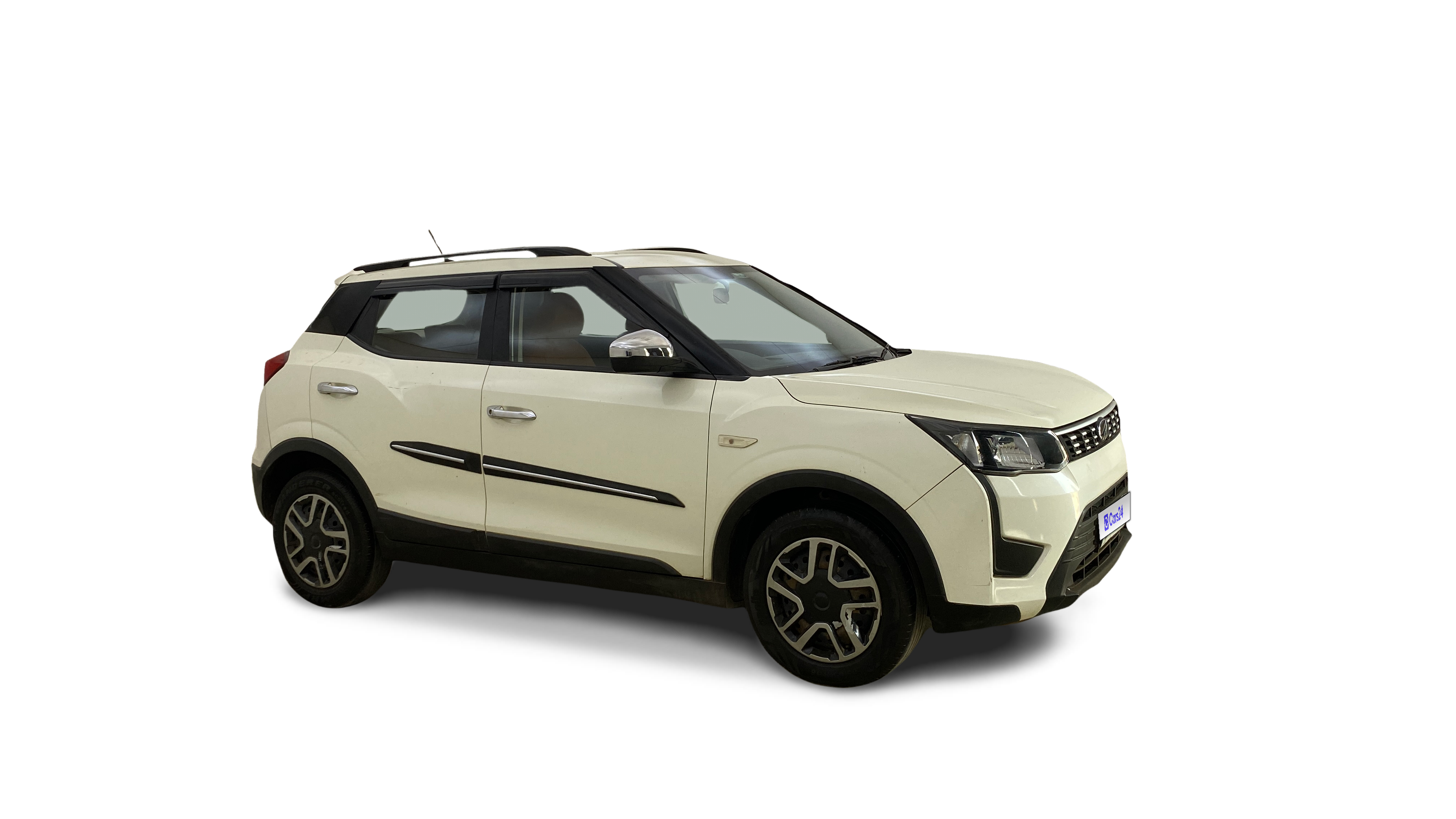 2019 Mahindra XUV300 - SUV - Petrol - Manual - ₹4.89 lakh