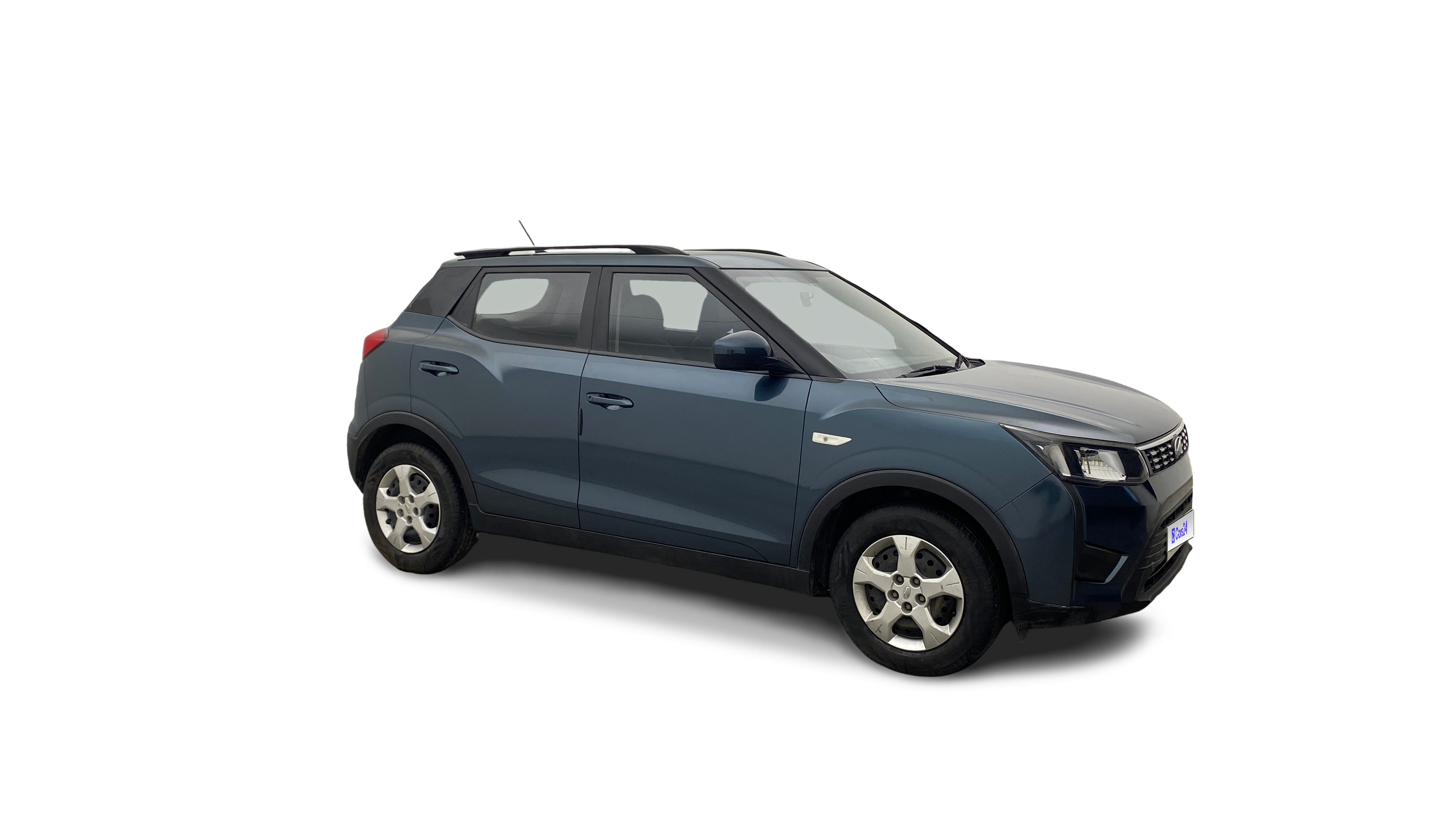 2022 Mahindra XUV300 - SUV - Petrol - Manual - ₹6.72 lakh