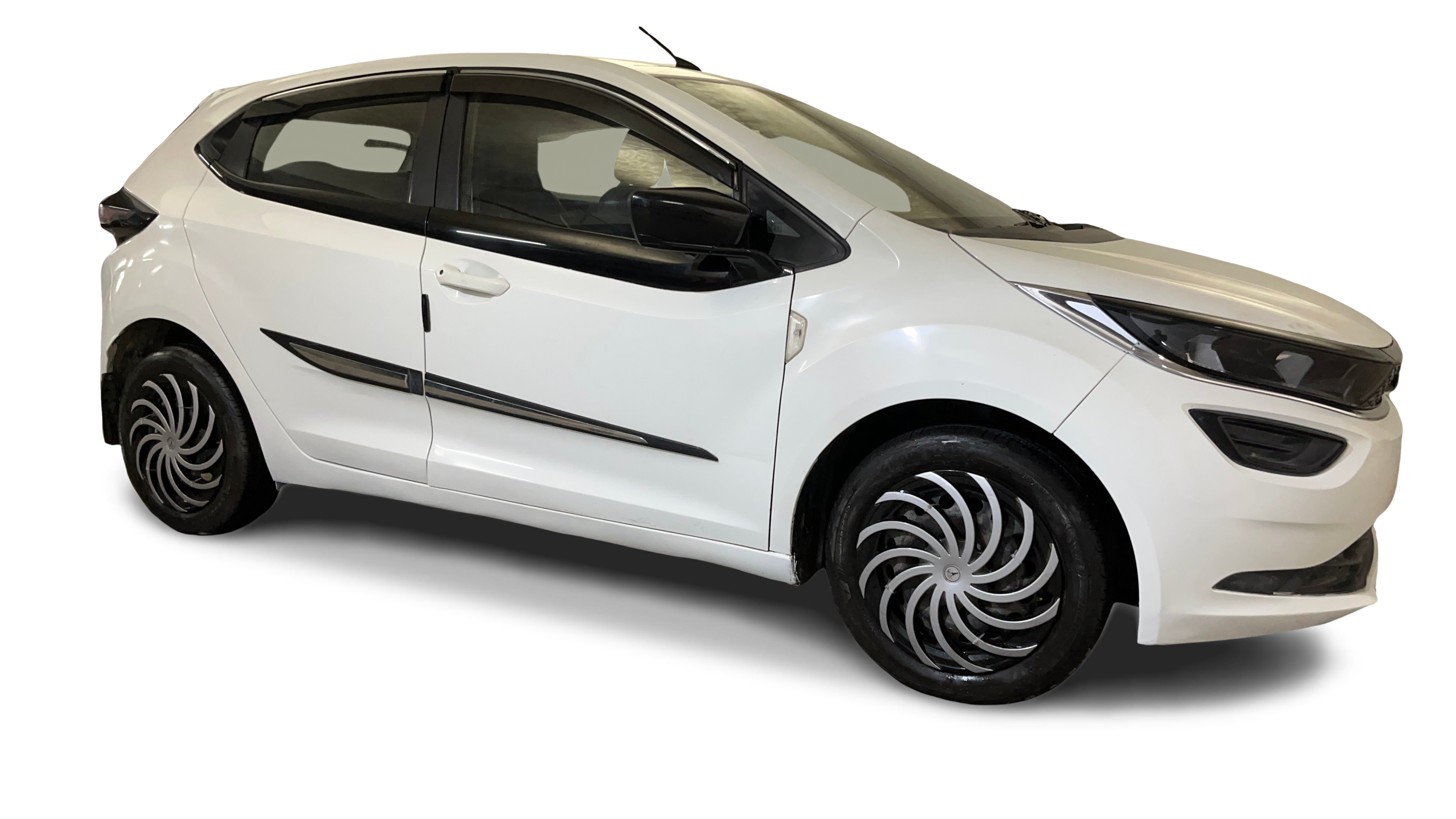 2021 Tata ALTROZ - Hatchback - Petrol - Manual - ₹3.85 lakh