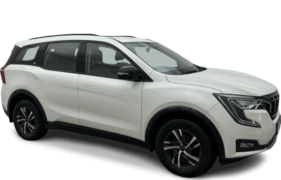 2022 Mahindra XUV700 - SUV - Petrol - Manual - ₹13.75 lakh