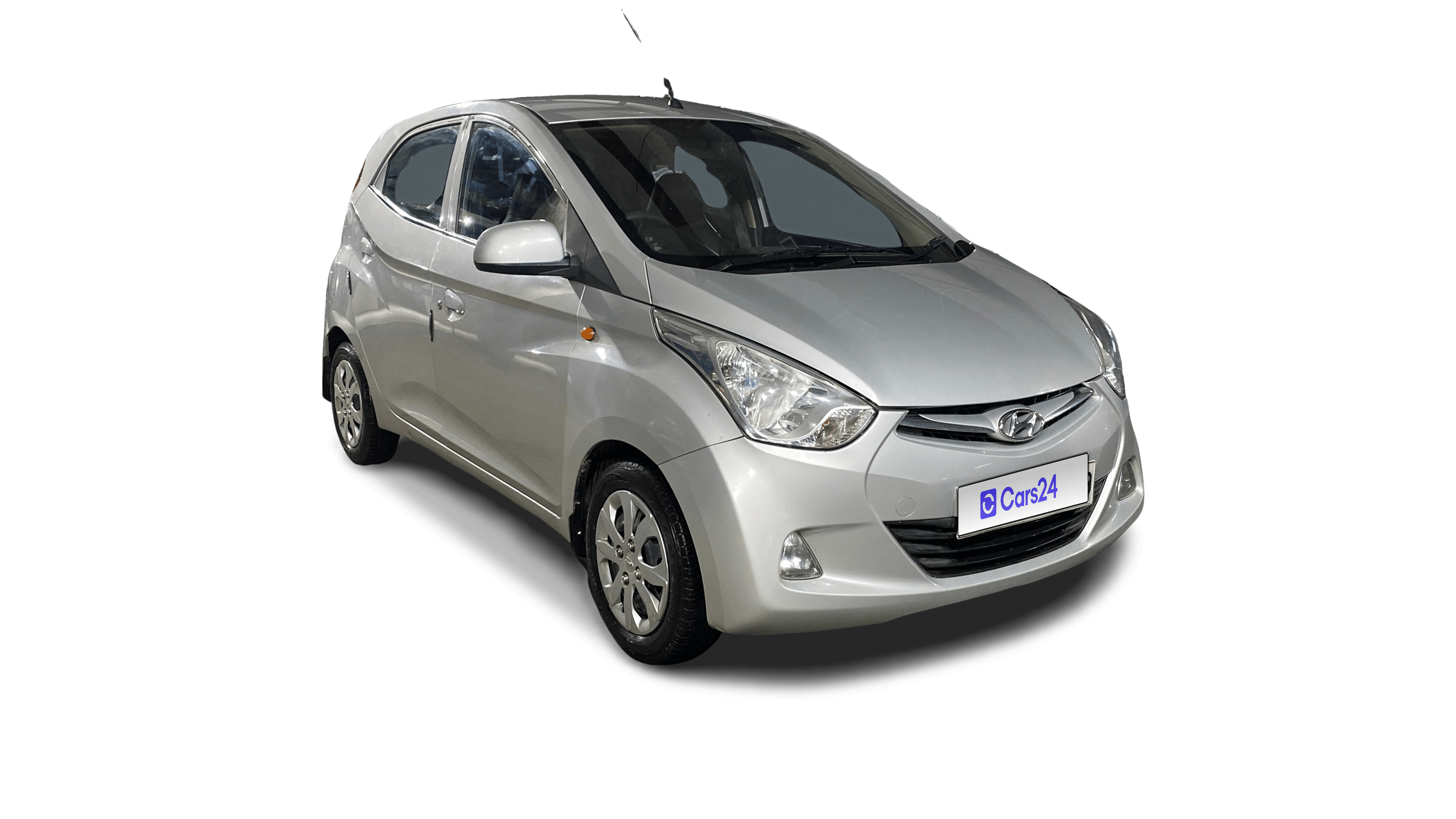 2018 Hyundai Eon - Hatchback - Petrol - Manual - ₹2.35 lakh