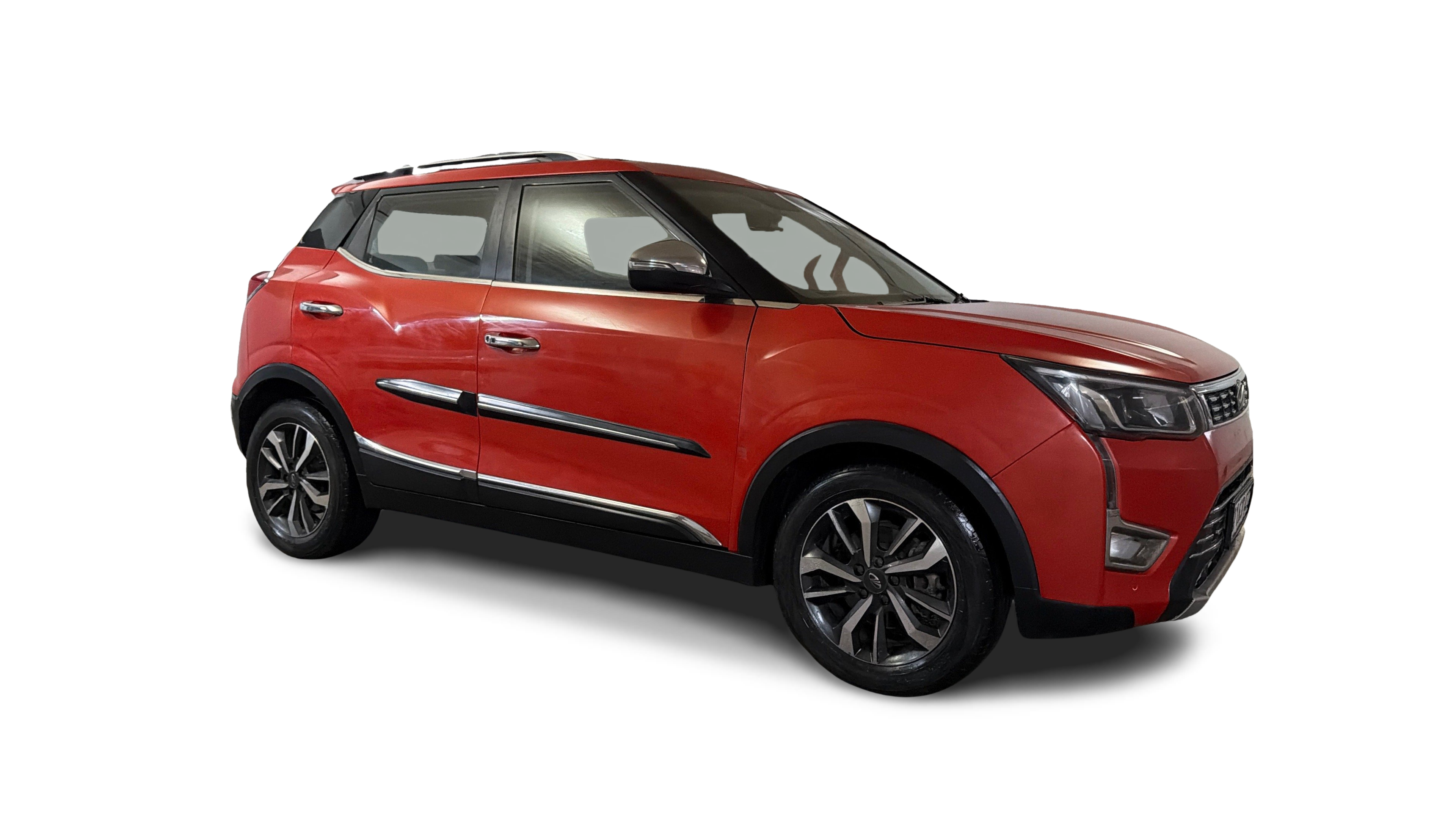 2019 Mahindra XUV300 - SUV - Petrol - Manual - ₹4.62 lakh
