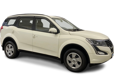 Mahindra XUV500-img