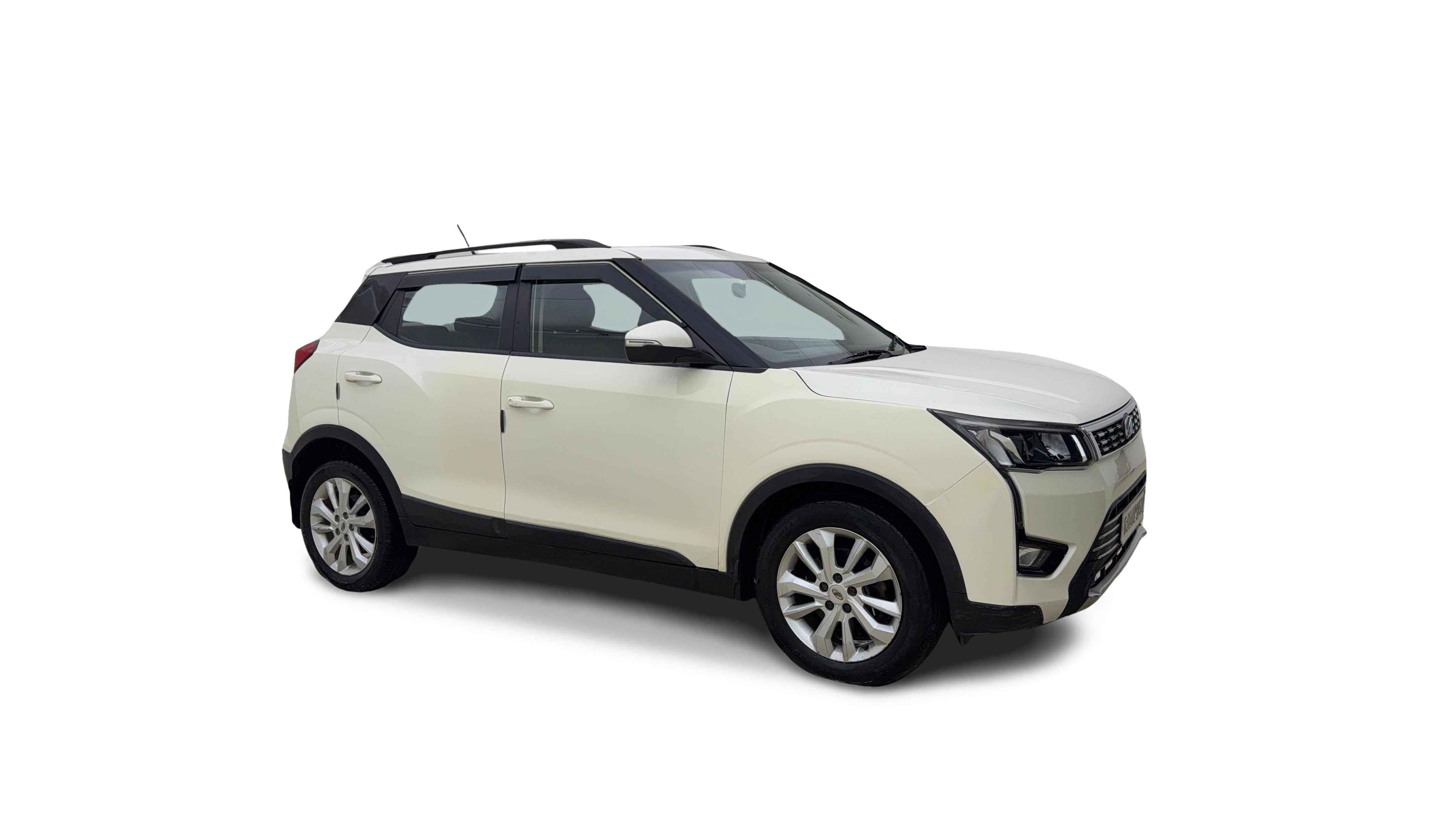 2021 Mahindra XUV300 - SUV - Diesel - Manual - ₹8.23 lakh