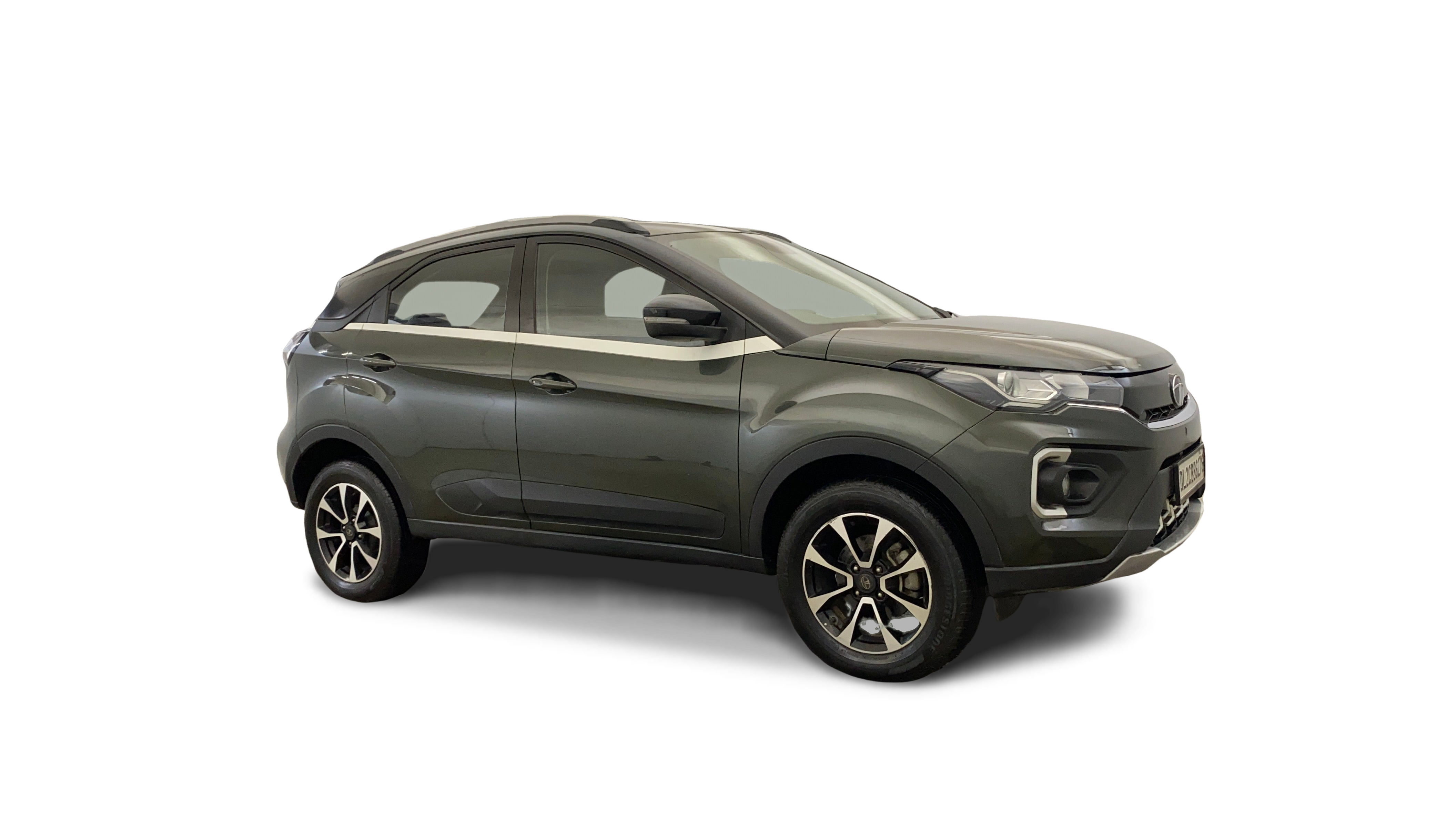 Tata NEXON-img