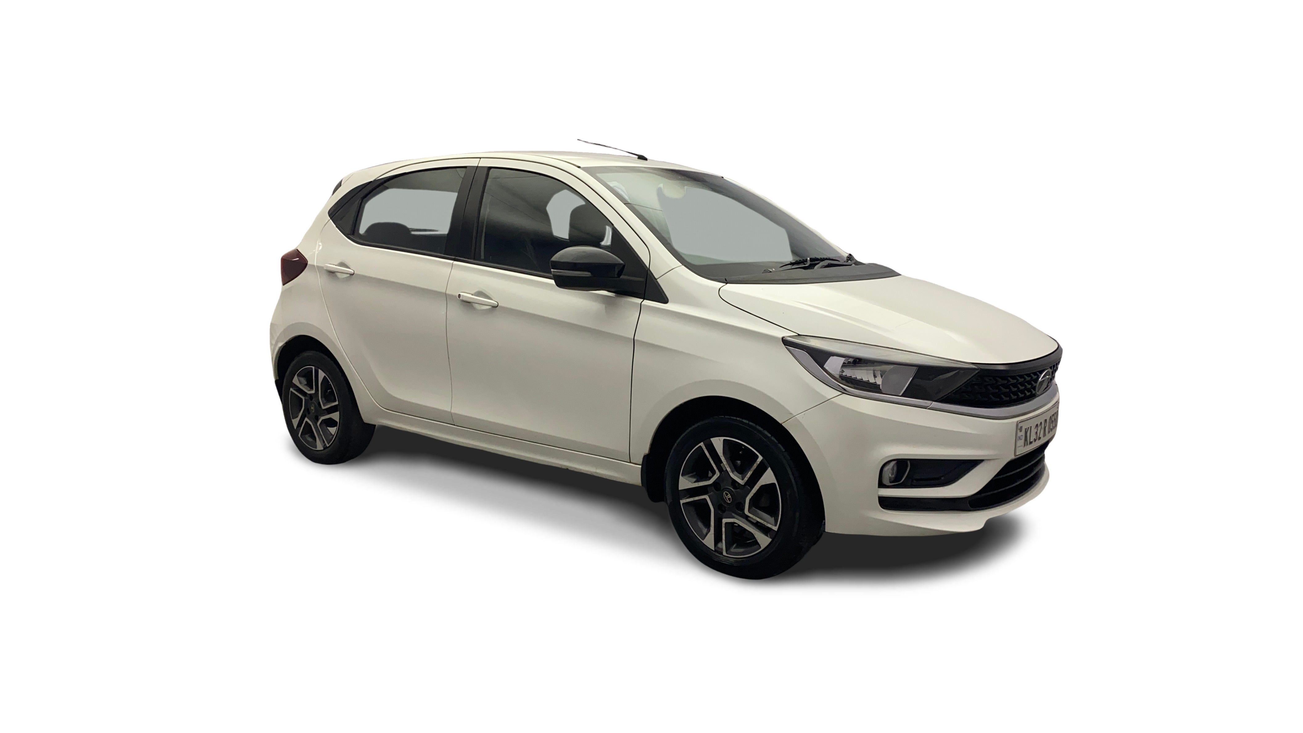 2020 Tata Tiago - Hatchback - Petrol - Manual - ₹3.65 lakh