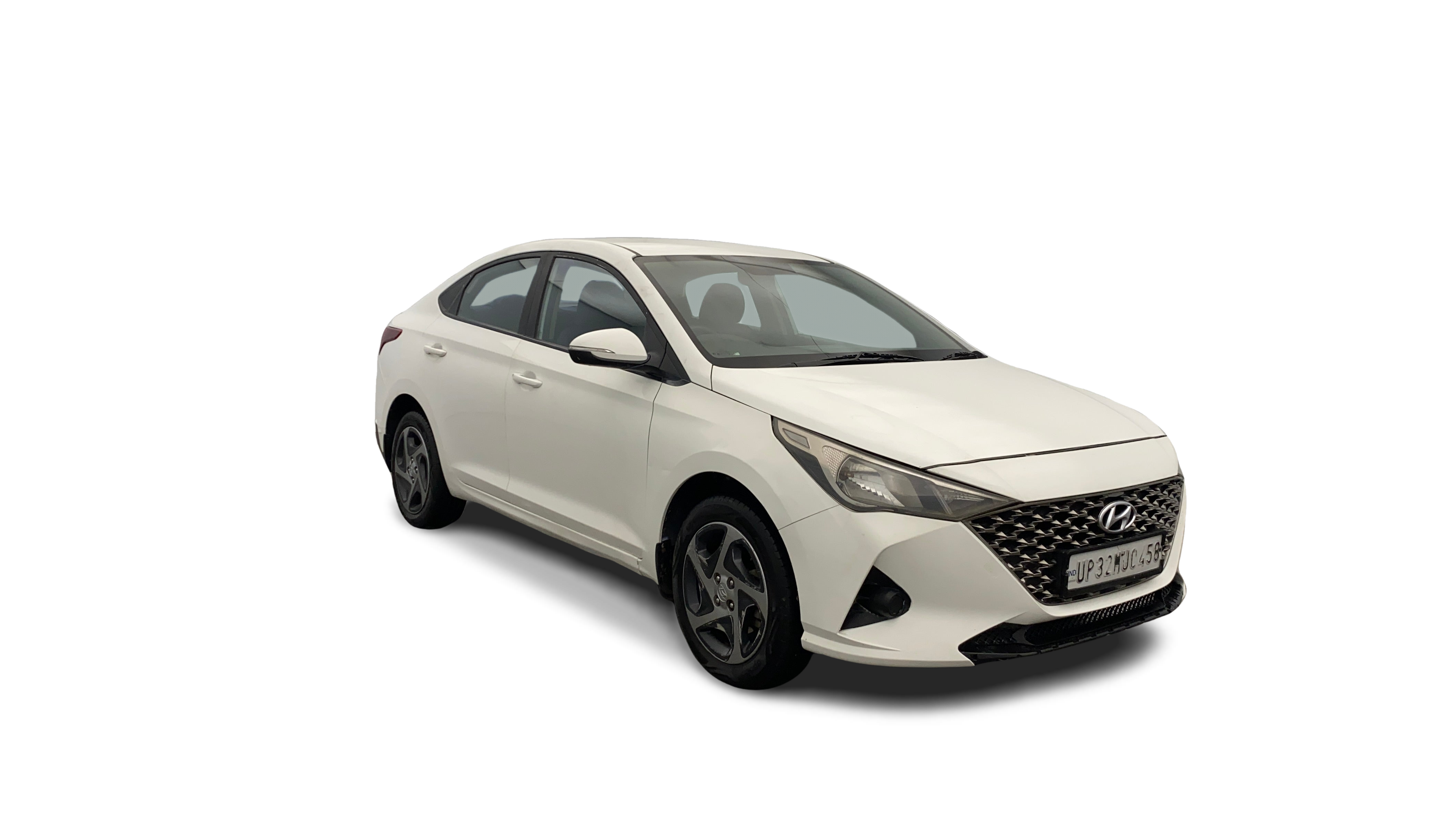 2022 Hyundai Verna - Sedan - Diesel - Manual - ₹8.06 lakh