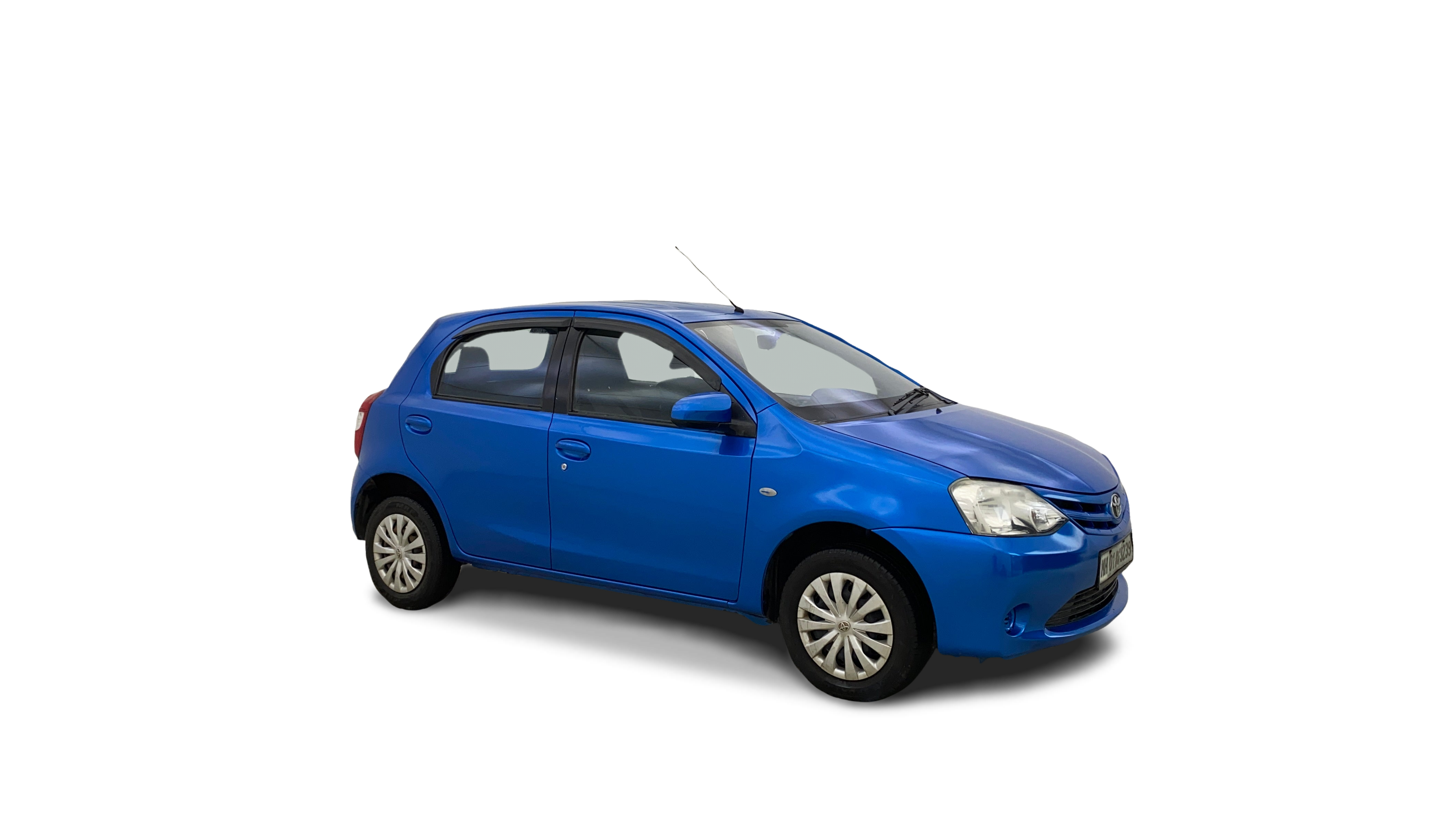 Toyota Etios Liva-img