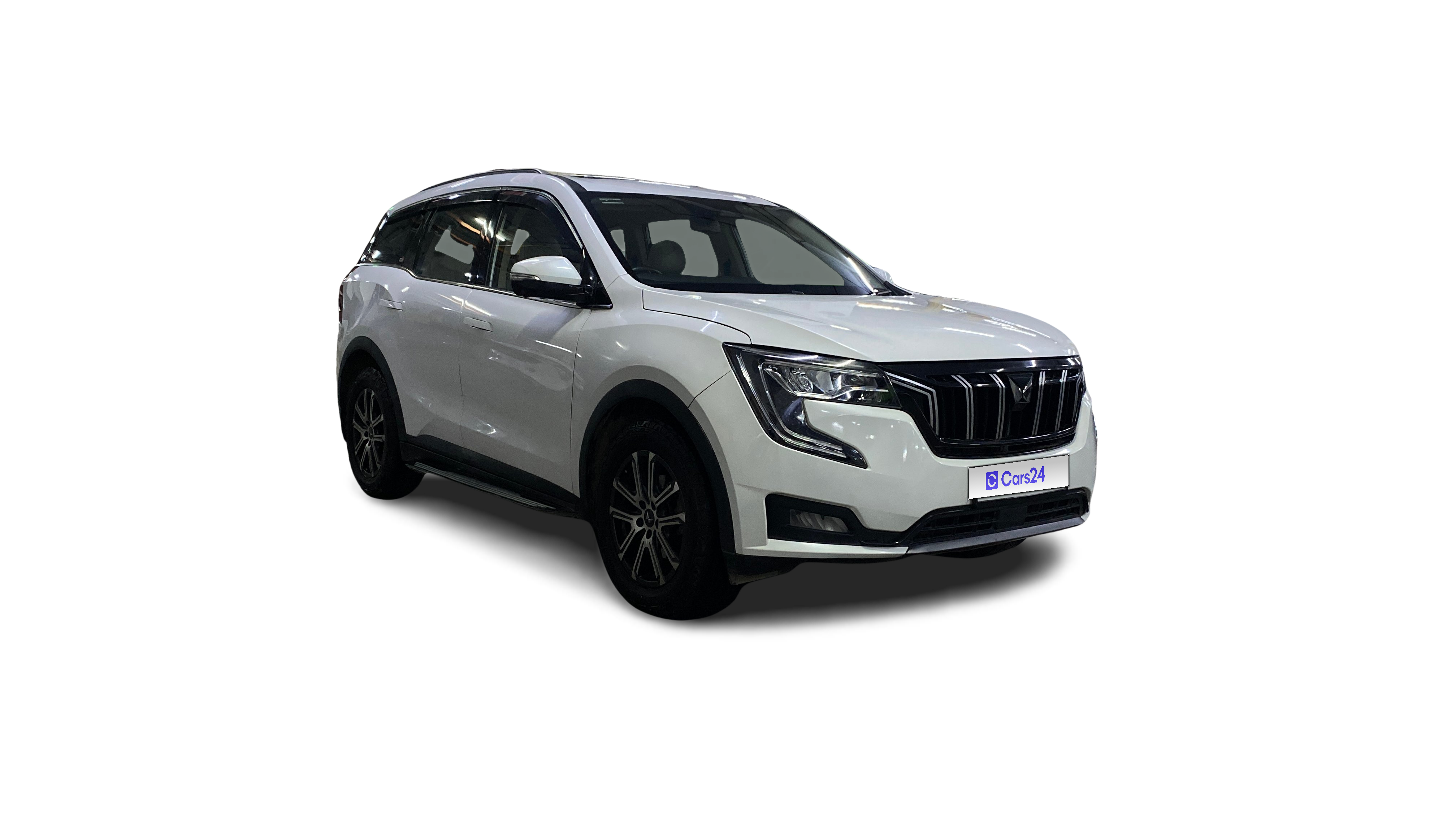 2022 Mahindra XUV700 - SUV - Diesel - Automatic - ₹16.08 lakh