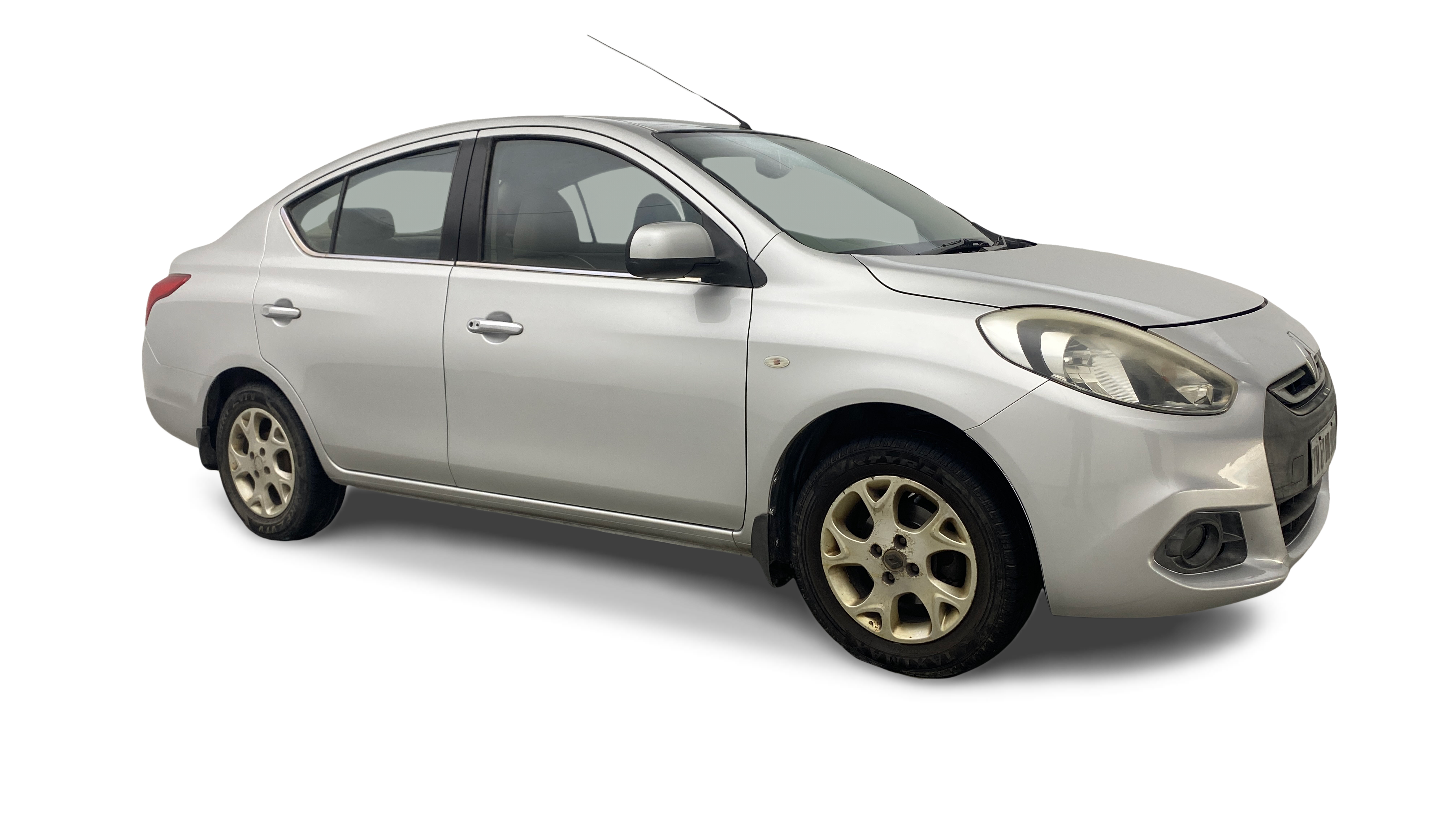 2013 Renault Scala - Sedan - Diesel - Manual - ₹3.24 lakh