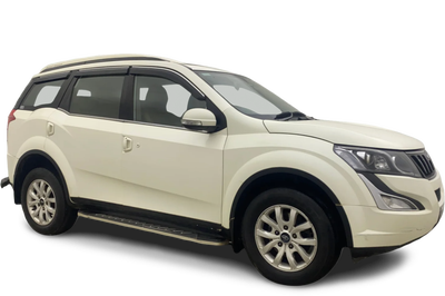 Mahindra XUV500-img