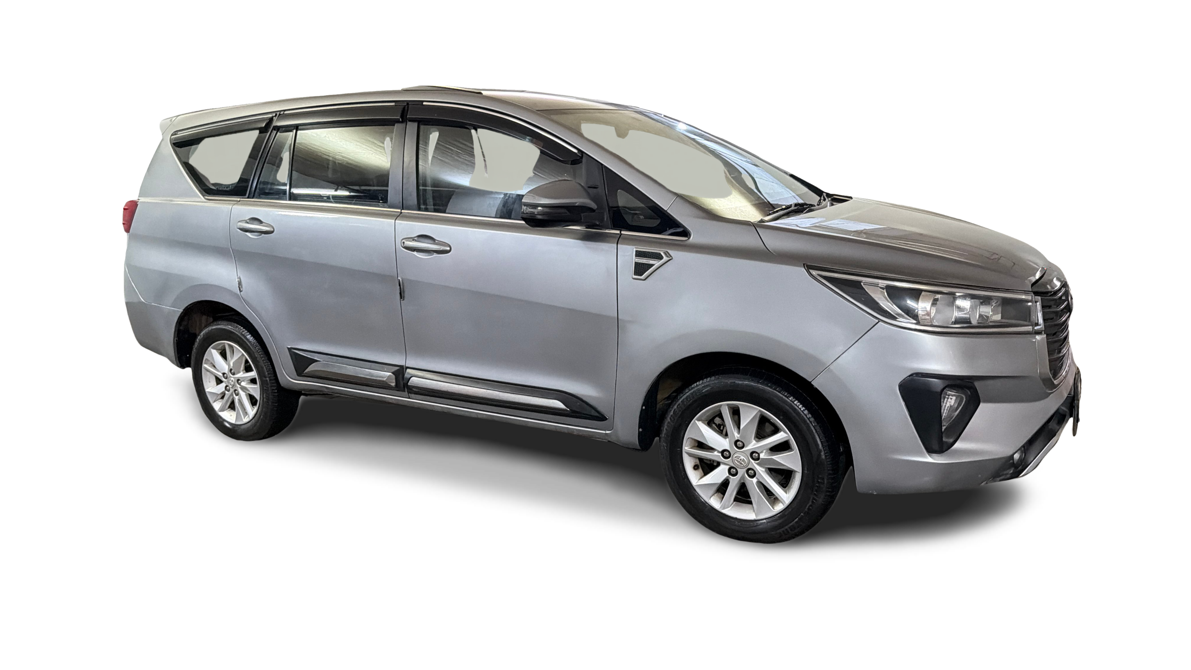 2020 Toyota Innova Crysta - SUV - Petrol - Automatic - ₹10.30 lakh