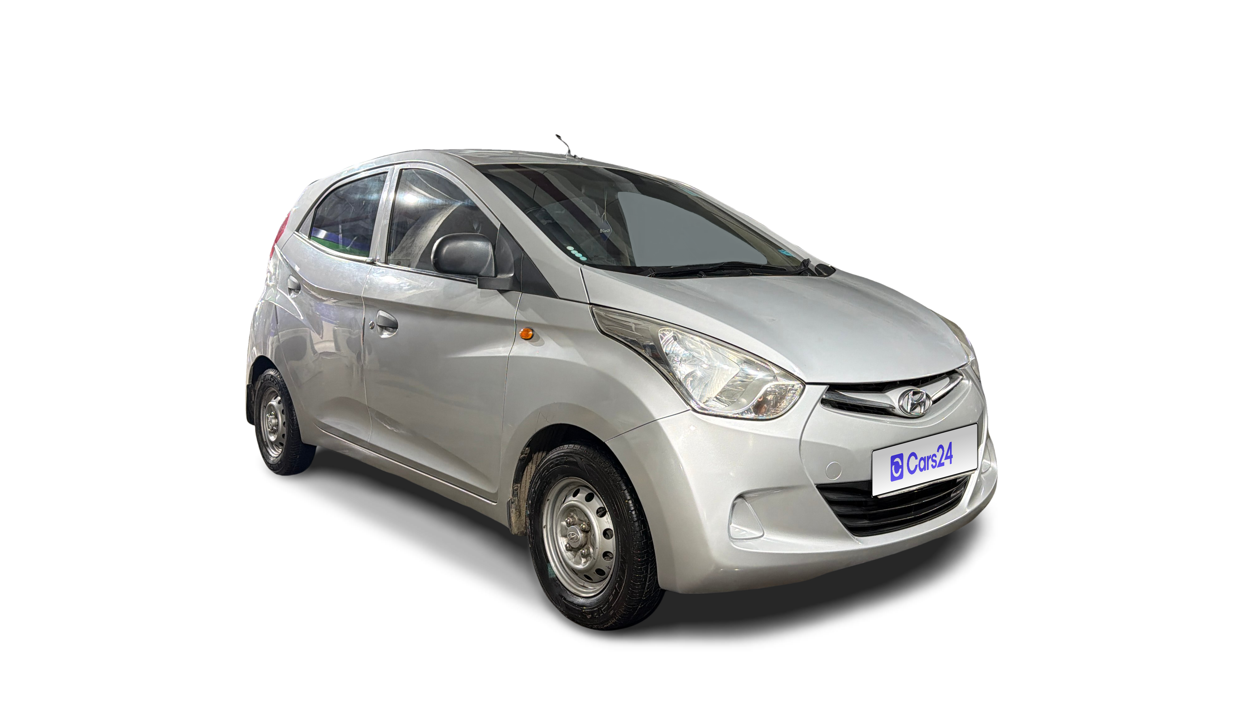 2016 Hyundai Eon - Hatchback - Petrol - Manual - ₹2.28 lakh