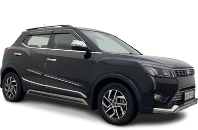 Mahindra XUV300-img