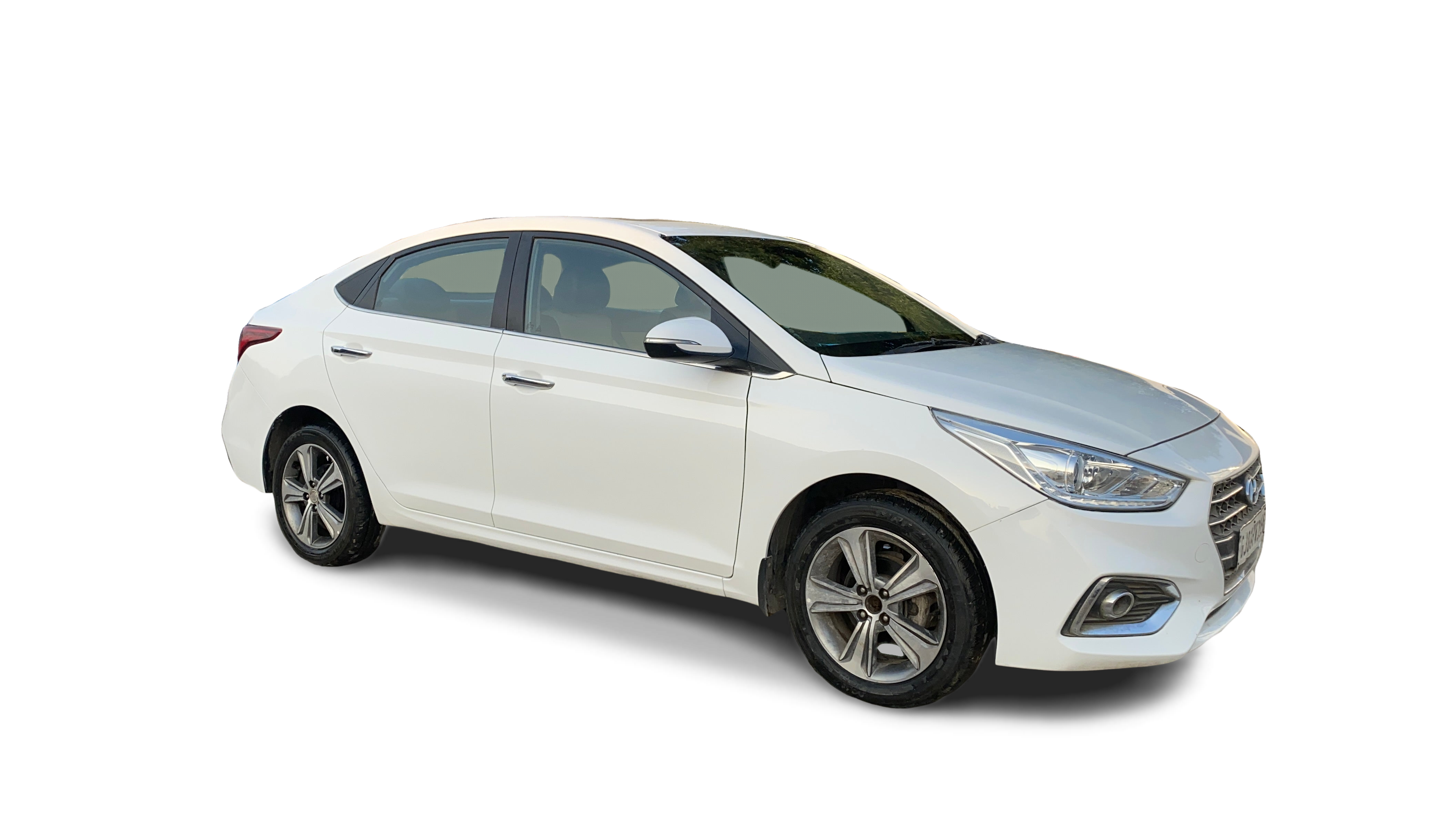 Hyundai Verna-img