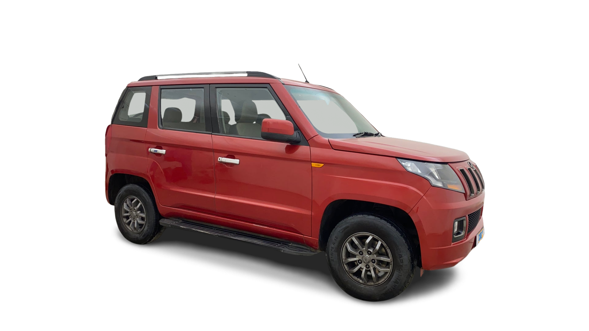 Mahindra TUV300-img