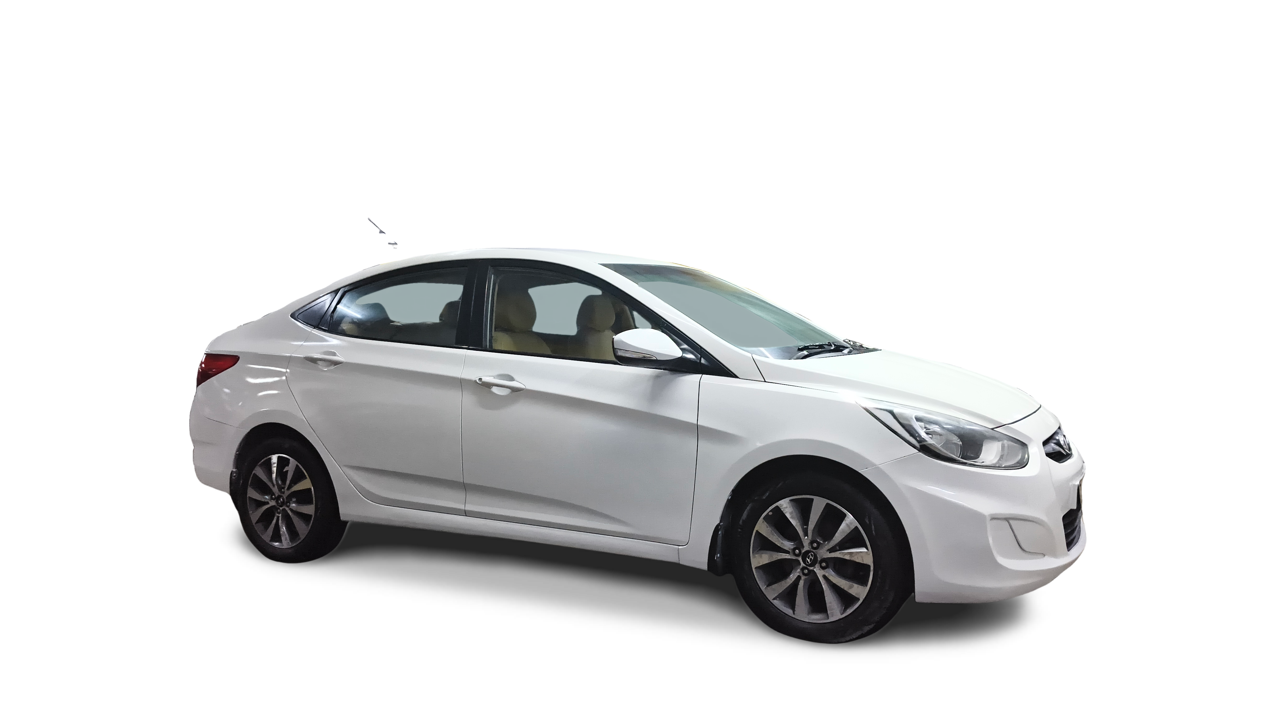 2013 Hyundai Verna - Sedan - Diesel - Manual - ₹3.72 lakh