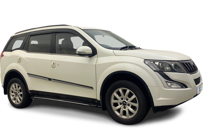 Mahindra XUV500-img