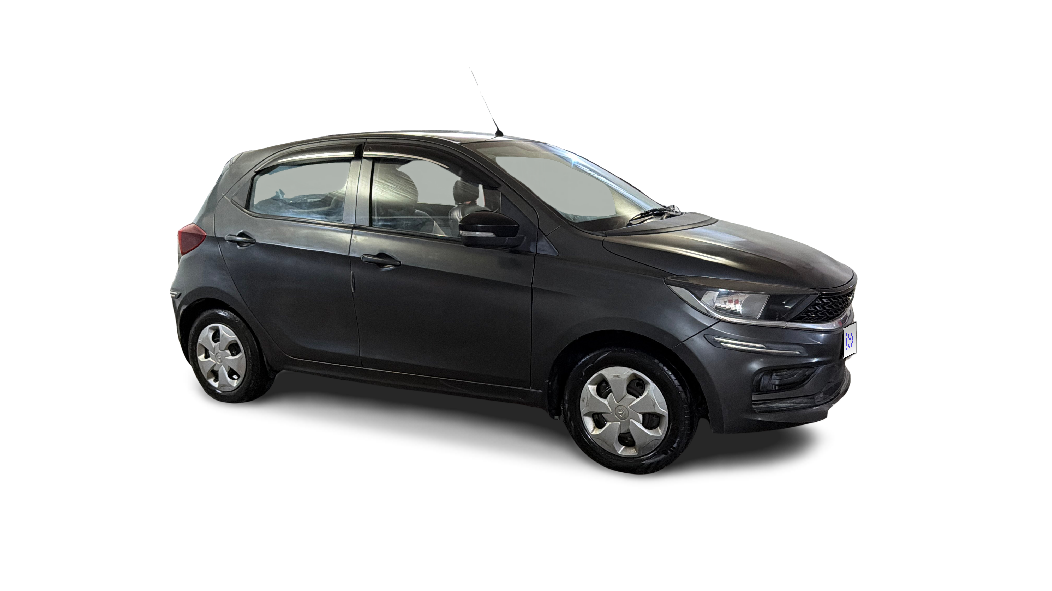 2023 Tata Tiago - Hatchback - CNG - Manual - ₹3.98 lakh