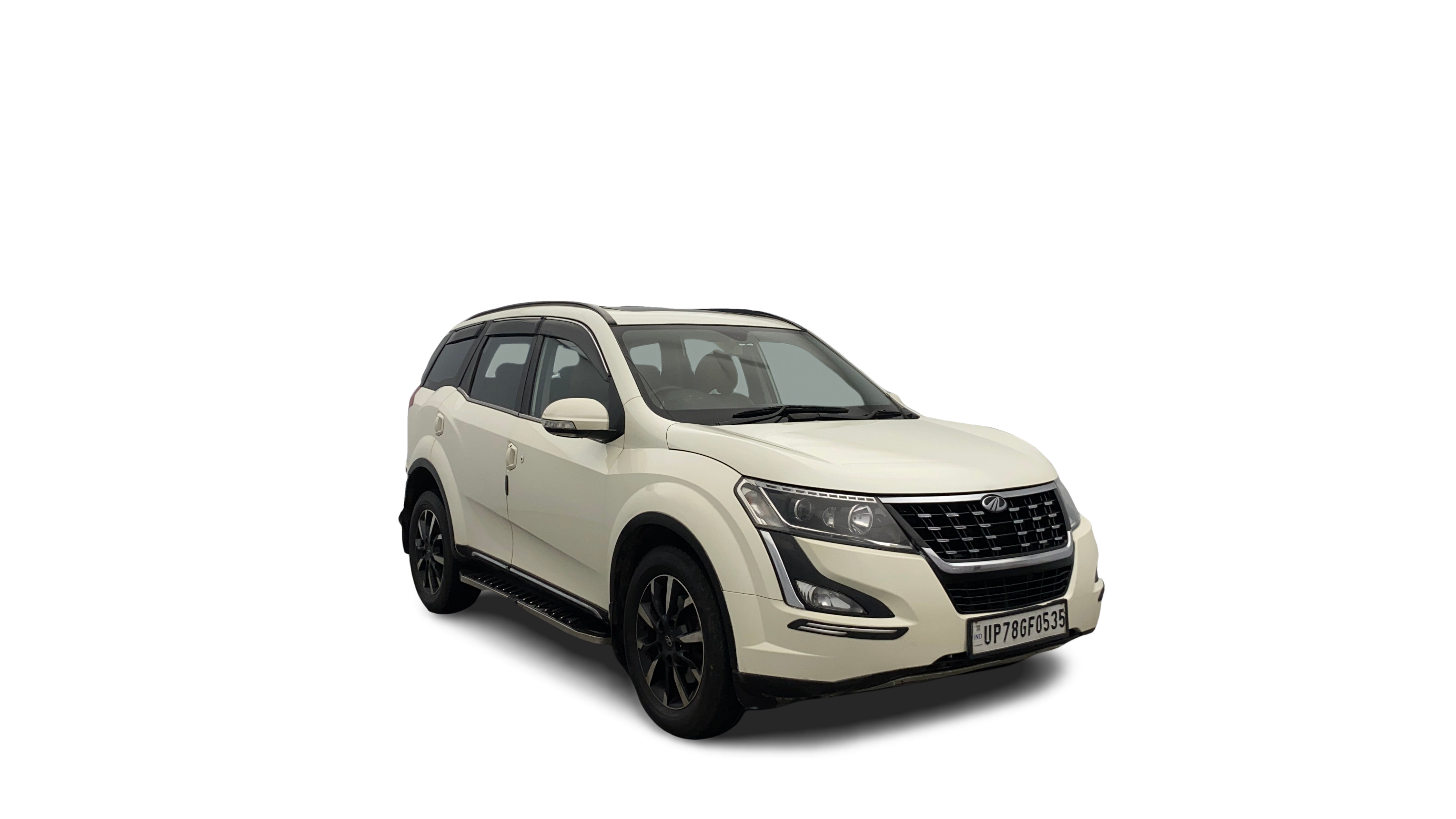 Mahindra XUV500-img
