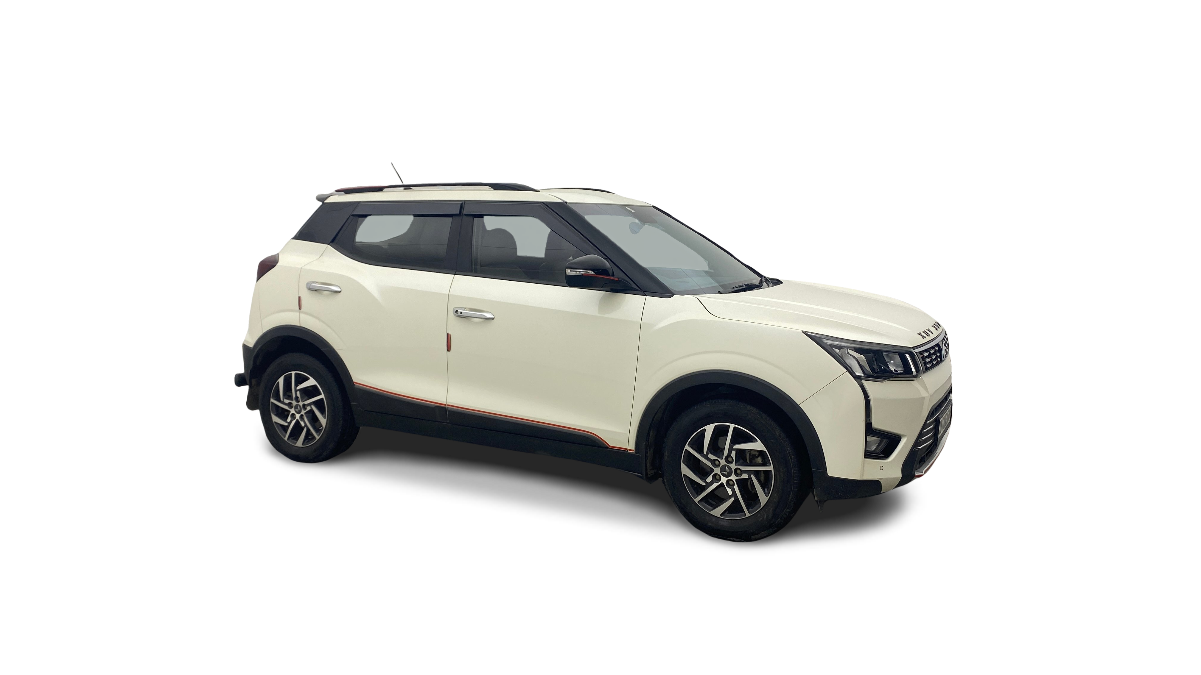 2023 Mahindra XUV300 - SUV - Petrol - Manual - ₹10.54 lakh