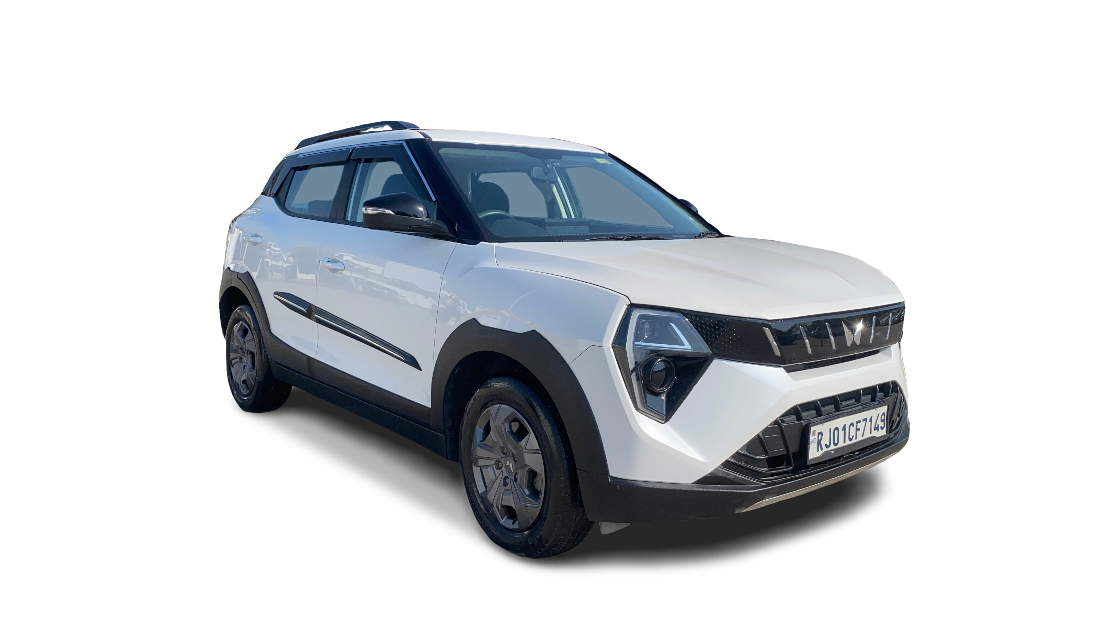 Mahindra XUV 3XO-img