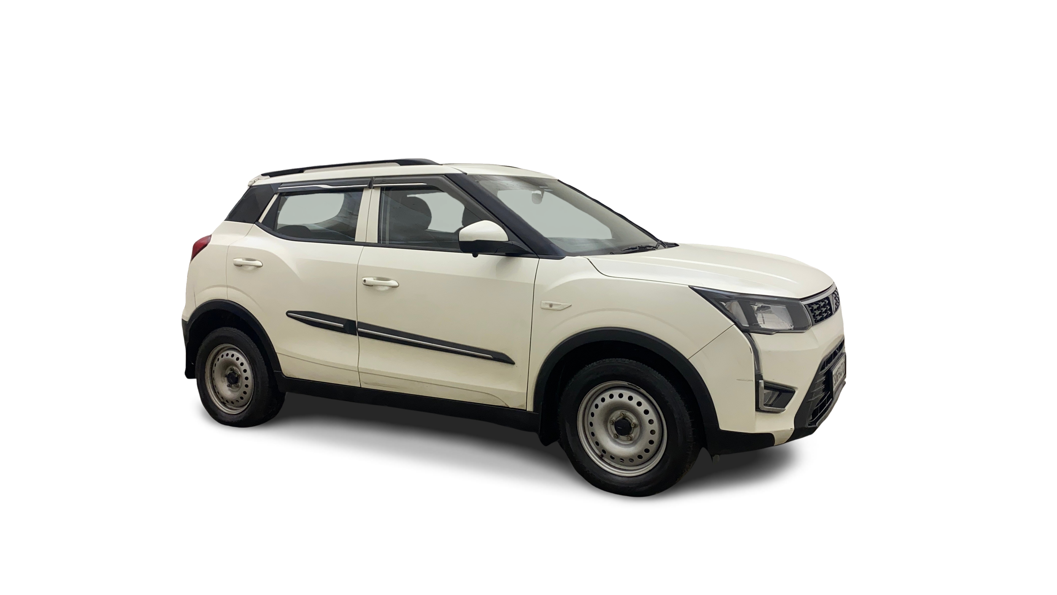 2023 Mahindra XUV300 - SUV - Petrol - Manual - ₹6.78 lakh