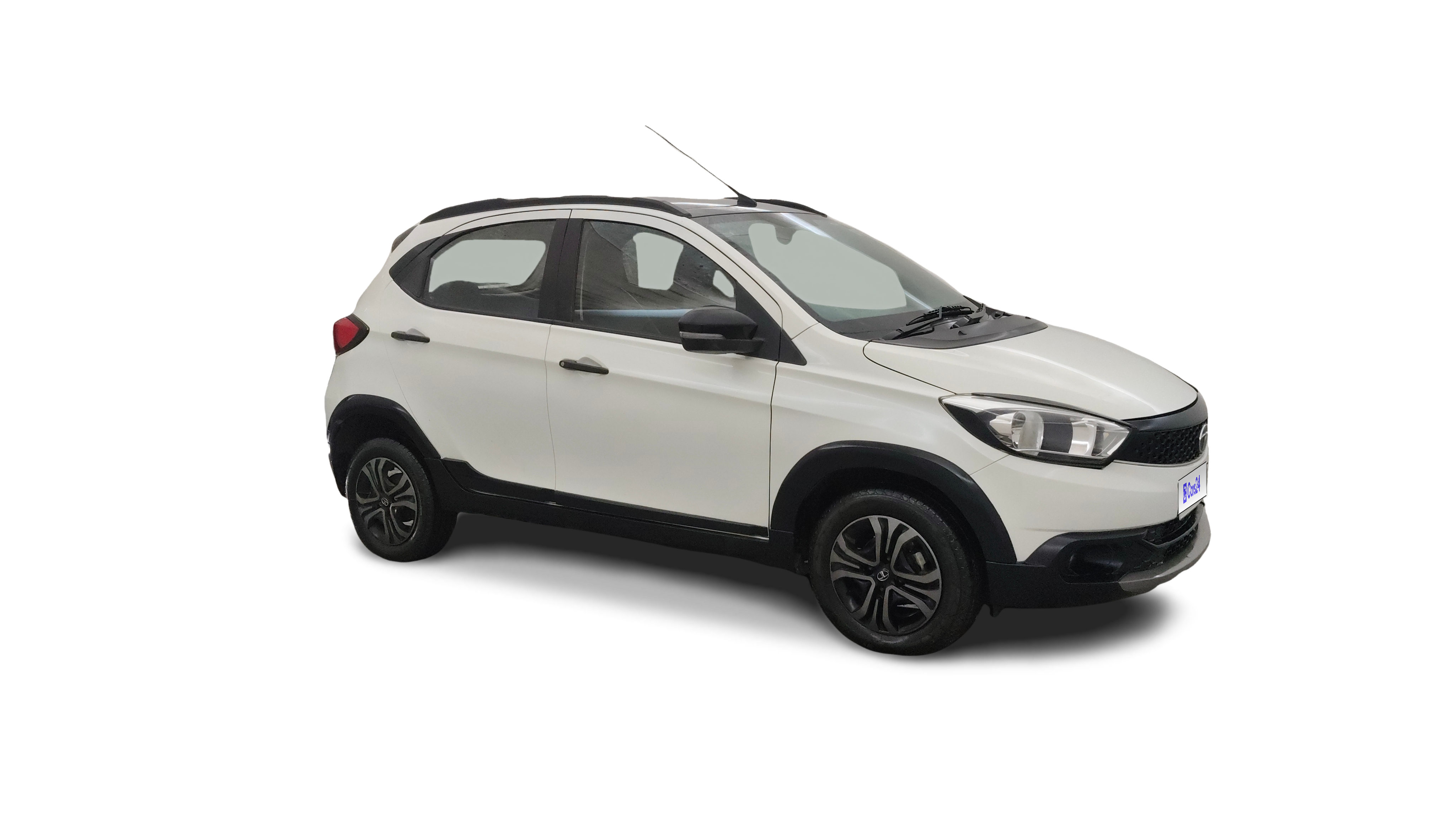 2018 Tata TIAGO NRG - Hatchback - Diesel - Manual - ₹4.73 lakh