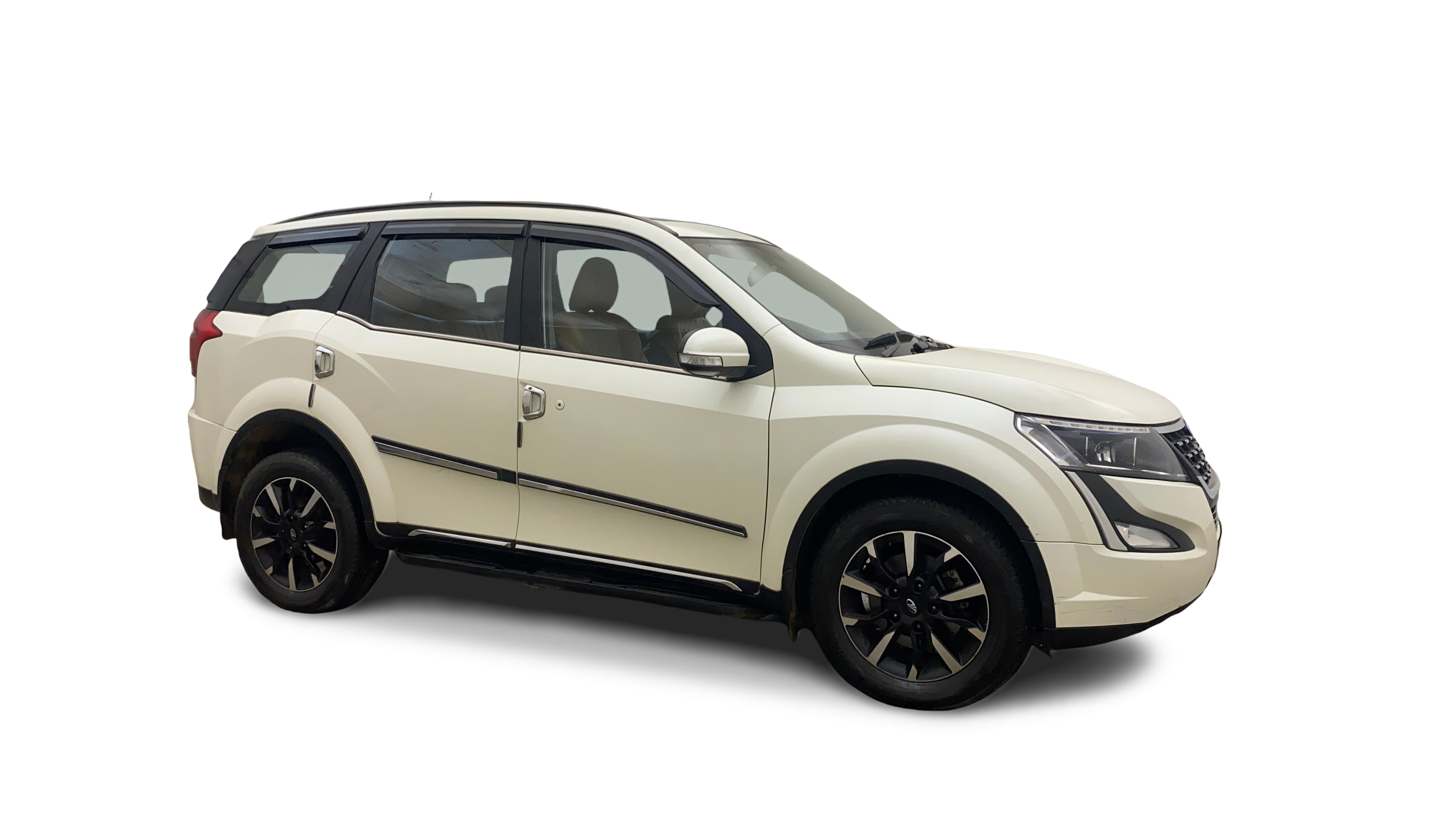 2021 Mahindra XUV500 - SUV - Diesel - Manual - ₹13.17 lakh