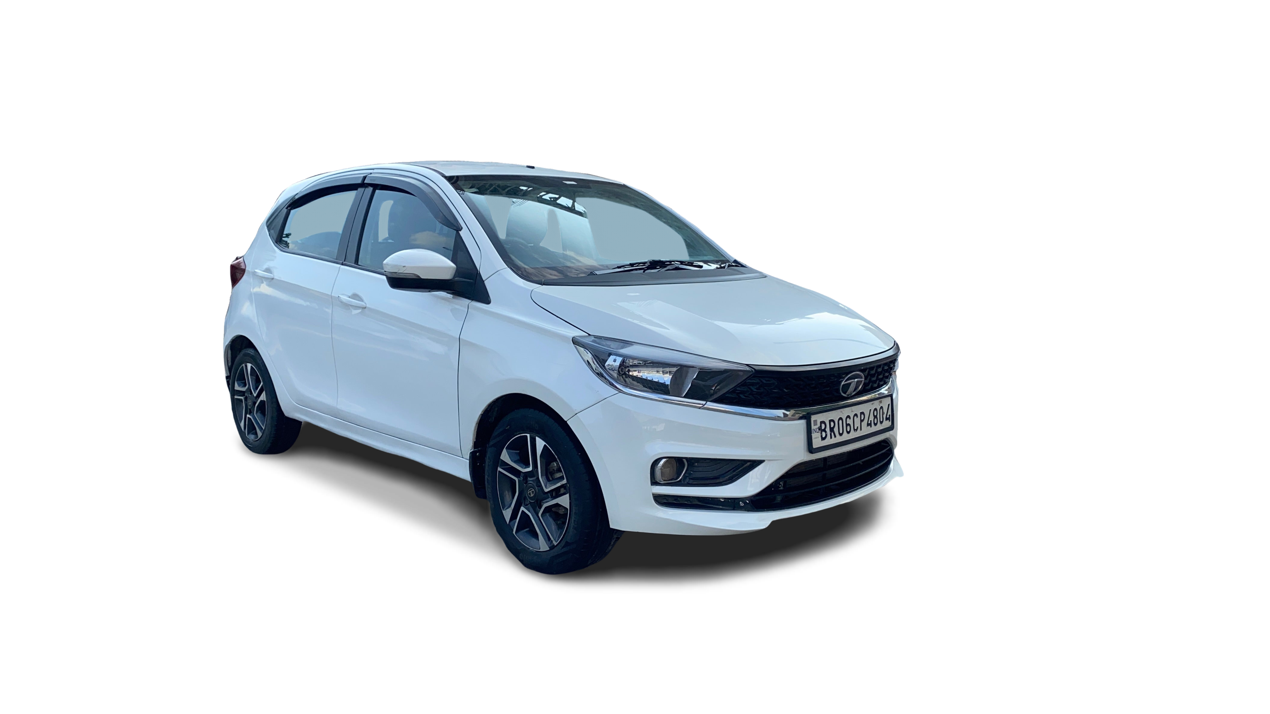 Tata Tiago-img