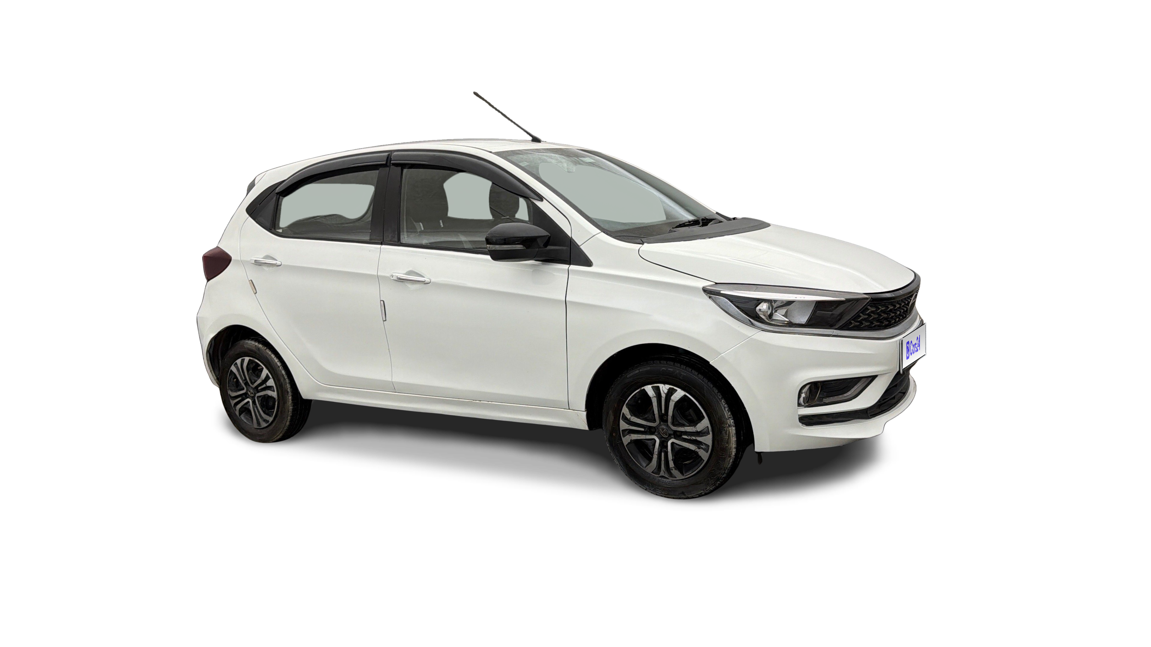 2022 Tata Tiago - Hatchback - CNG - Manual - ₹4.84 lakh
