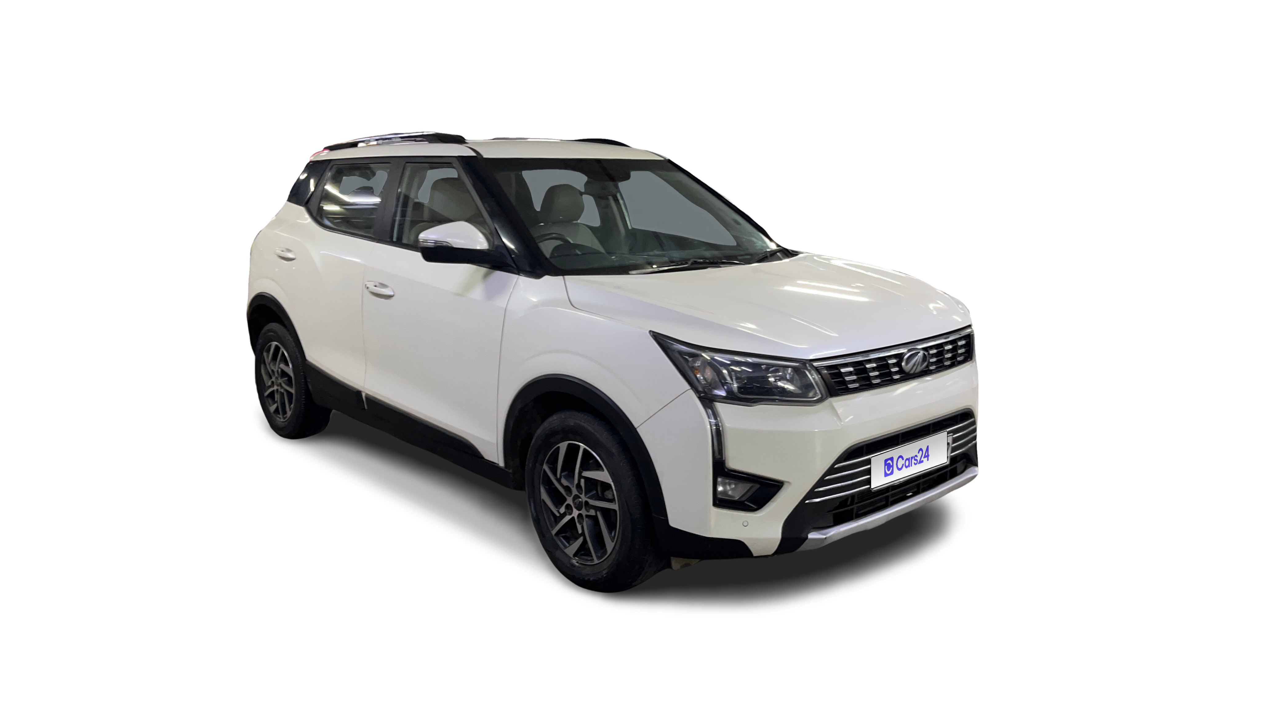 2022 Mahindra XUV300 - SUV - Diesel - Automatic - ₹7.64 lakh