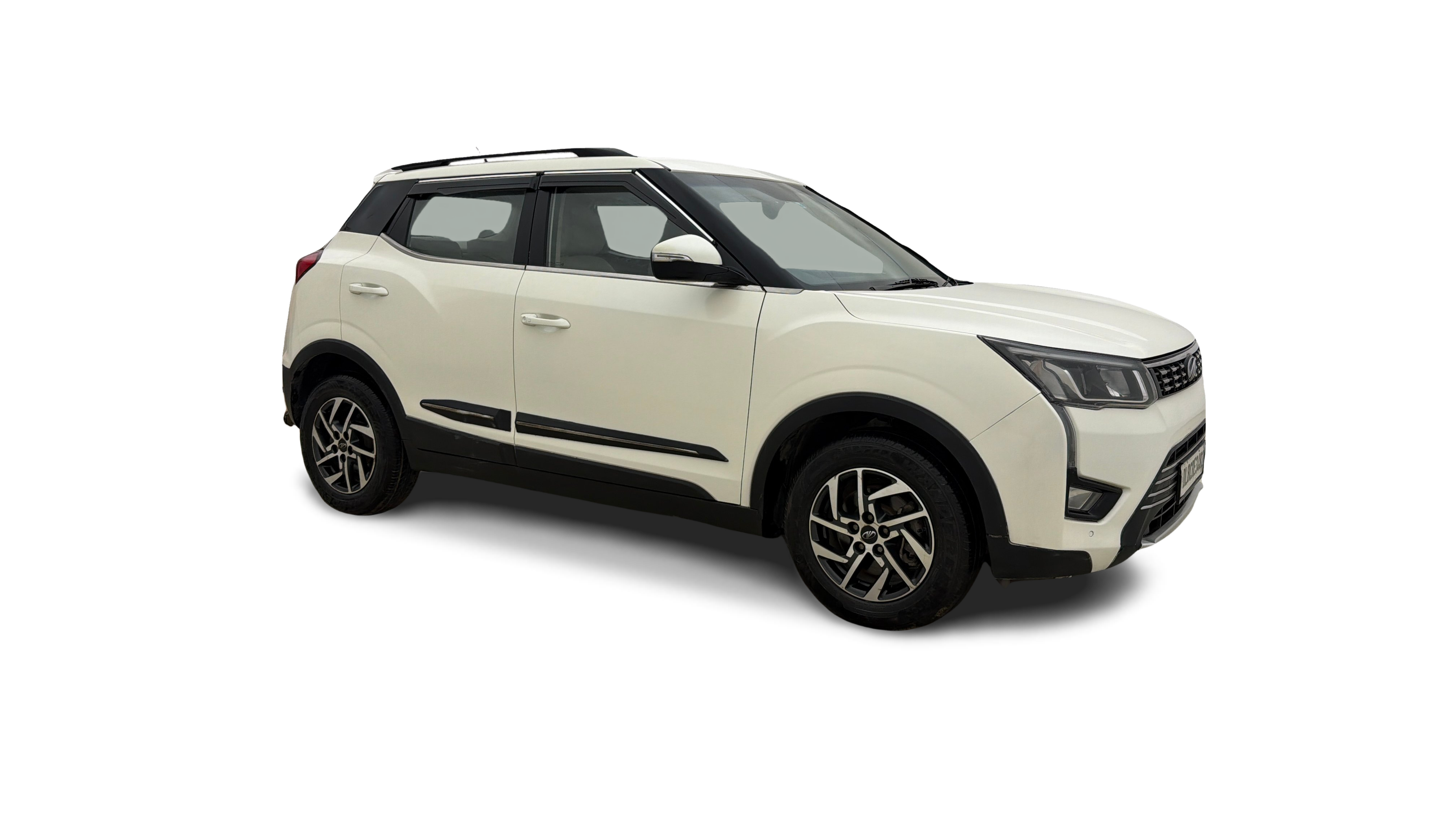 2022 Mahindra XUV300 - SUV - Petrol - Manual - ₹6.25 lakh
