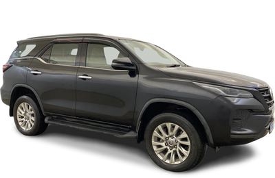 Toyota Fortuner-img