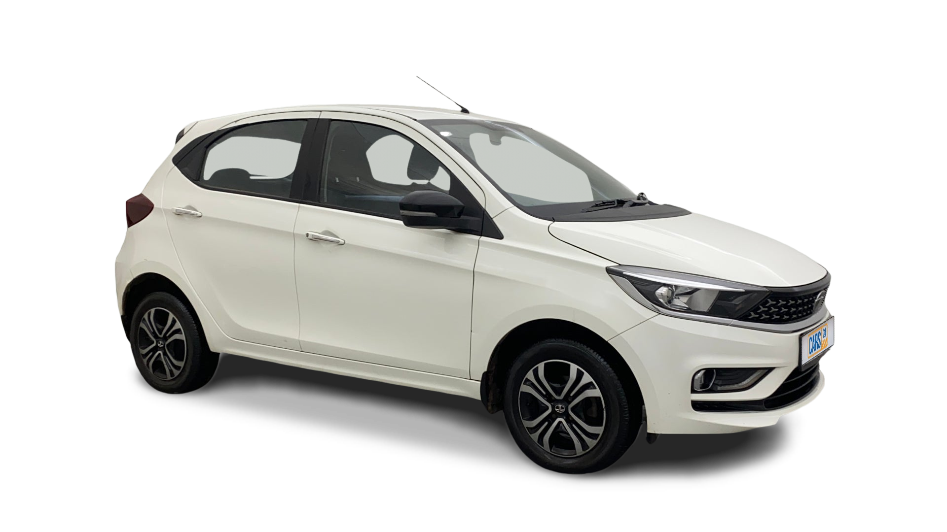 Tata Tiago-img