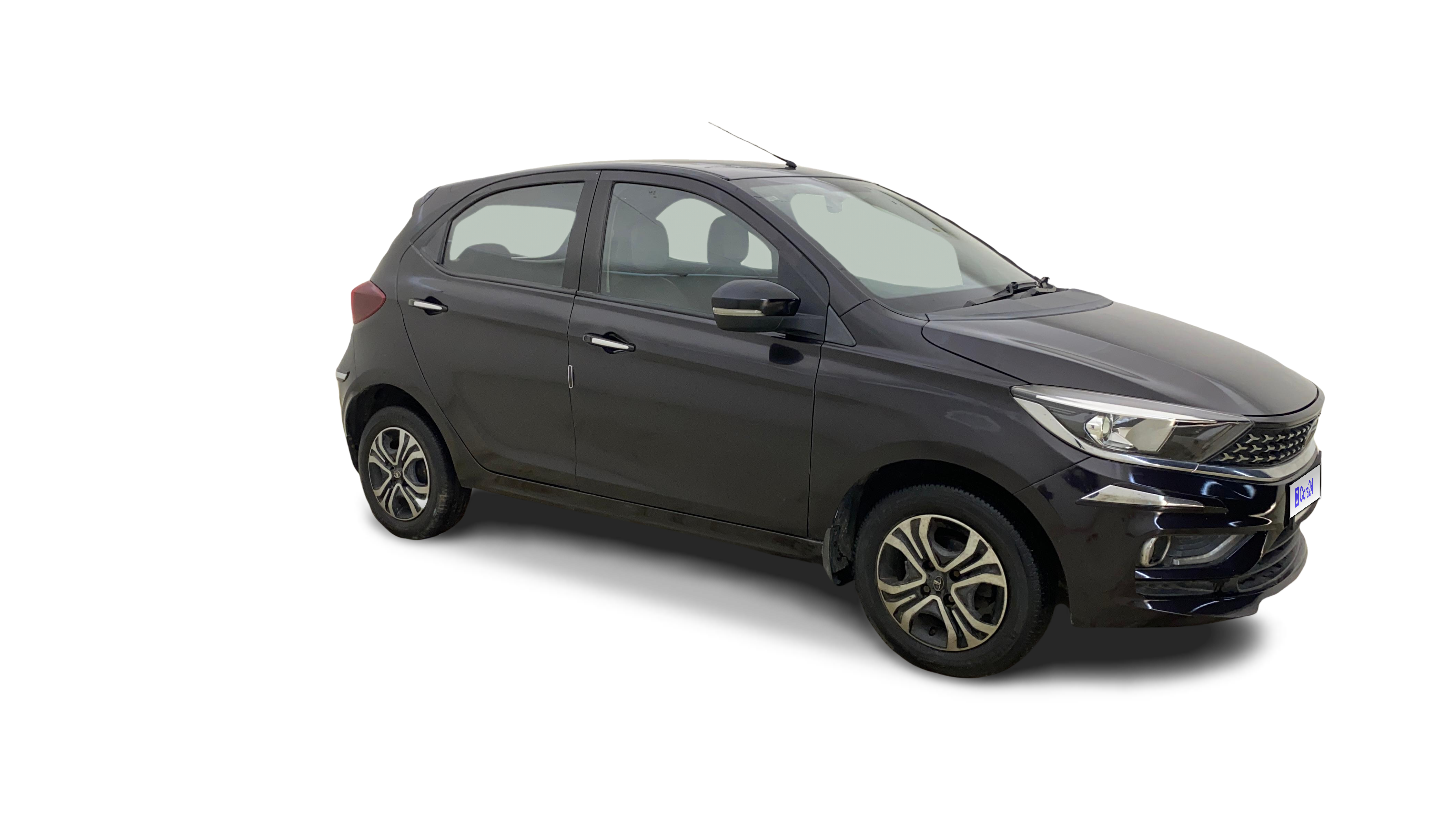 2022 Tata Tiago - Hatchback - CNG - Manual - ₹4.74 lakh