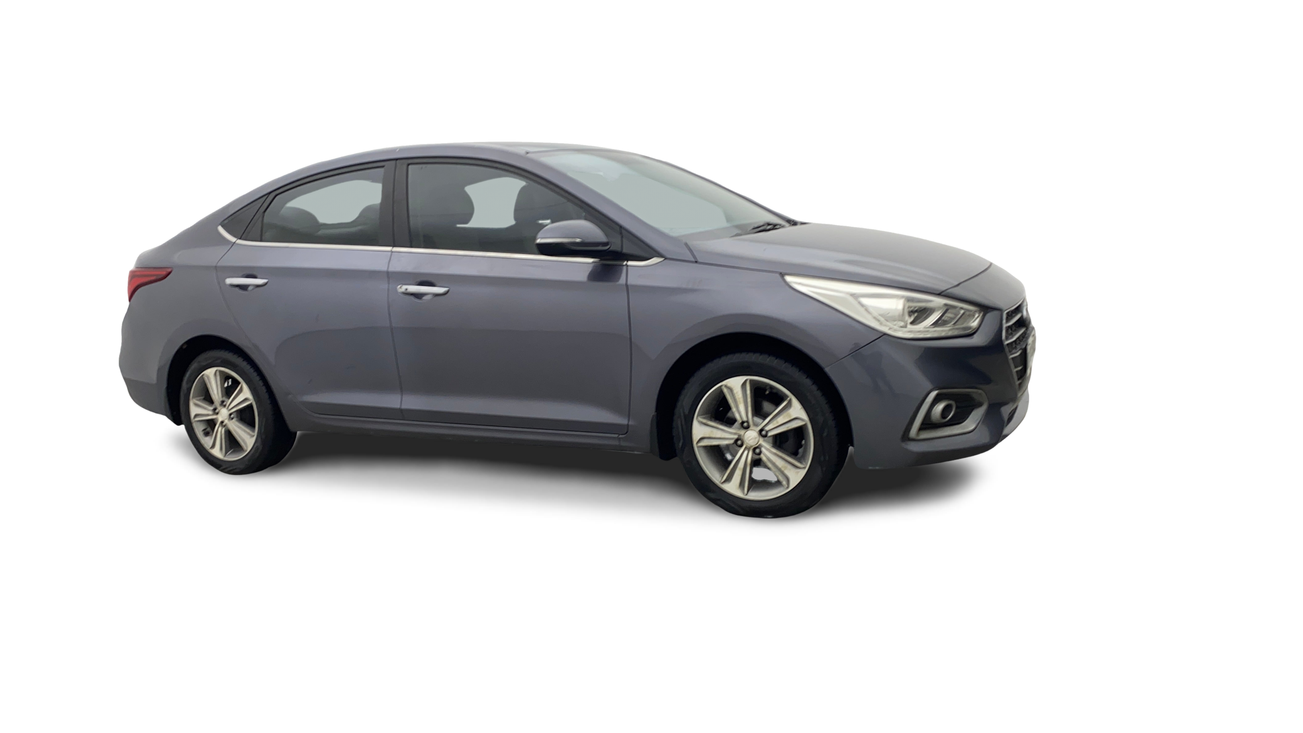 Hyundai Verna-img