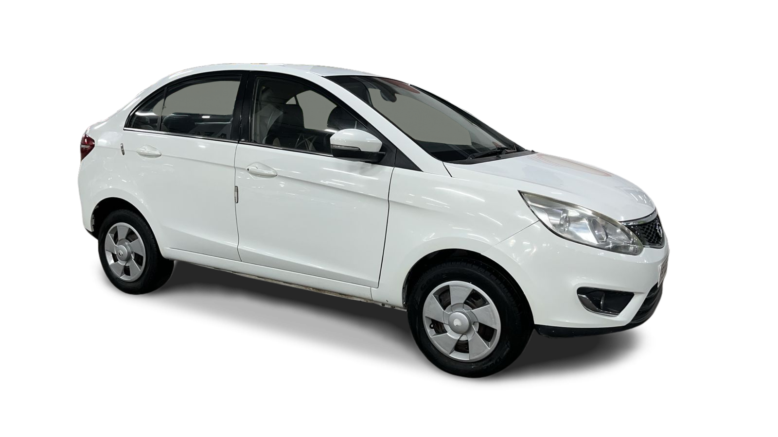 Tata Zest-img