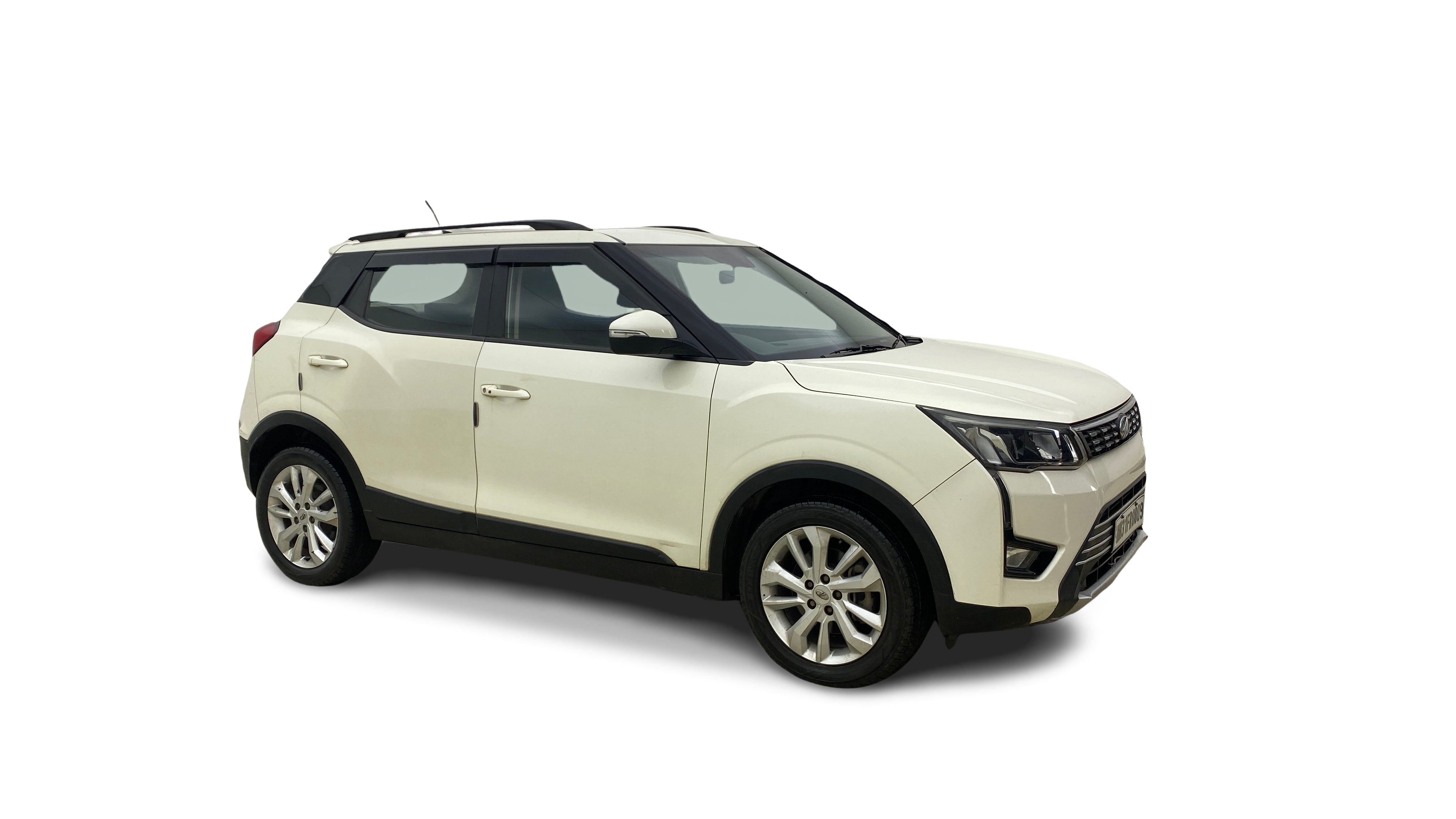 2020 Mahindra XUV300 - SUV - Petrol - Manual - ₹6.61 lakh