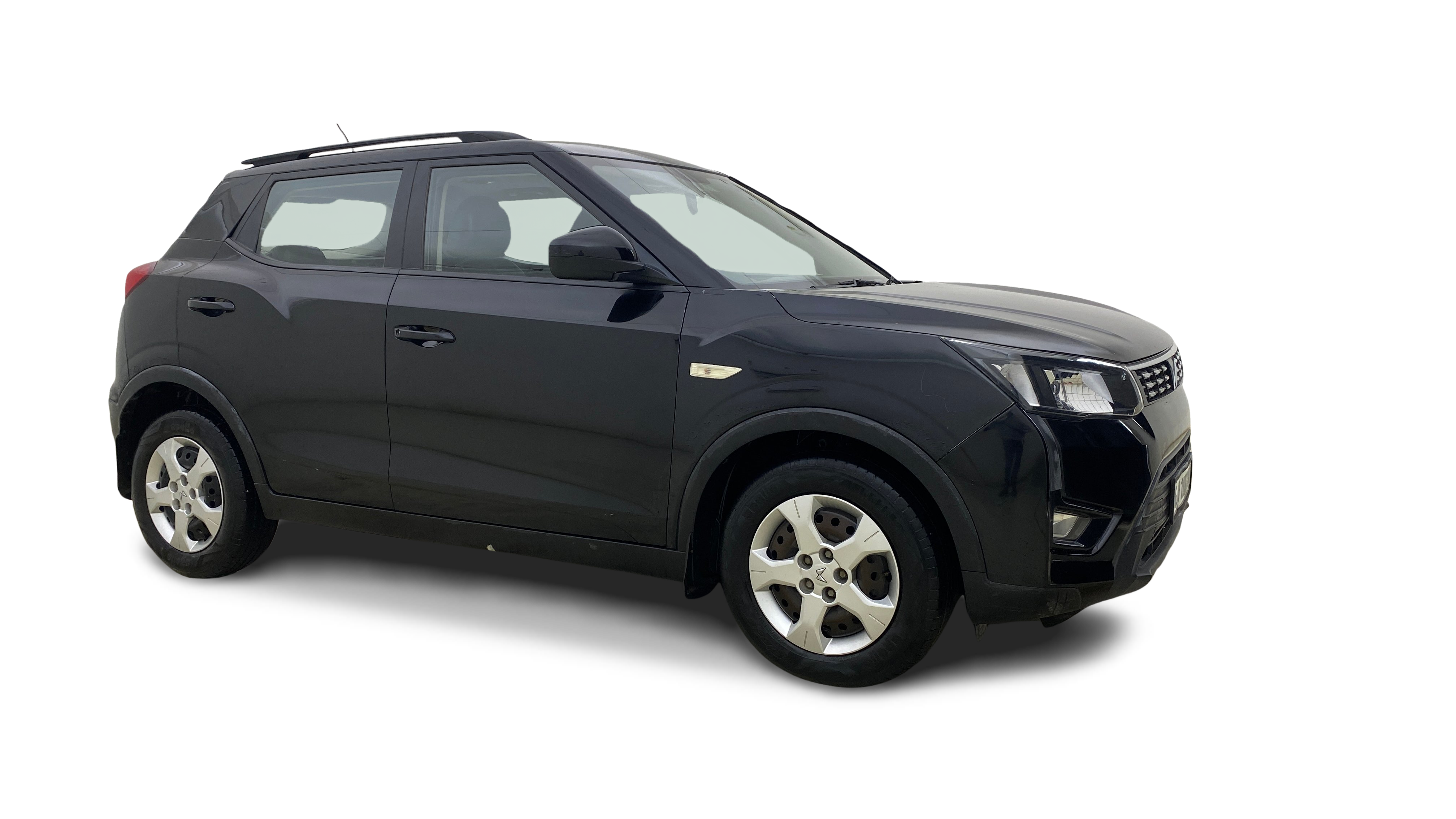 2023 Mahindra XUV300 - SUV - Diesel - Manual - ₹6.35 lakh
